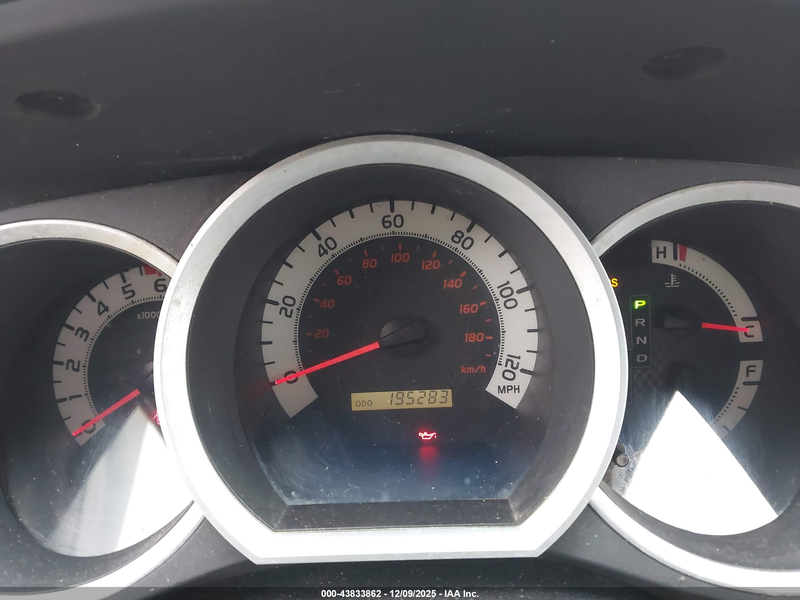 TOYOTA TACOMA image 7