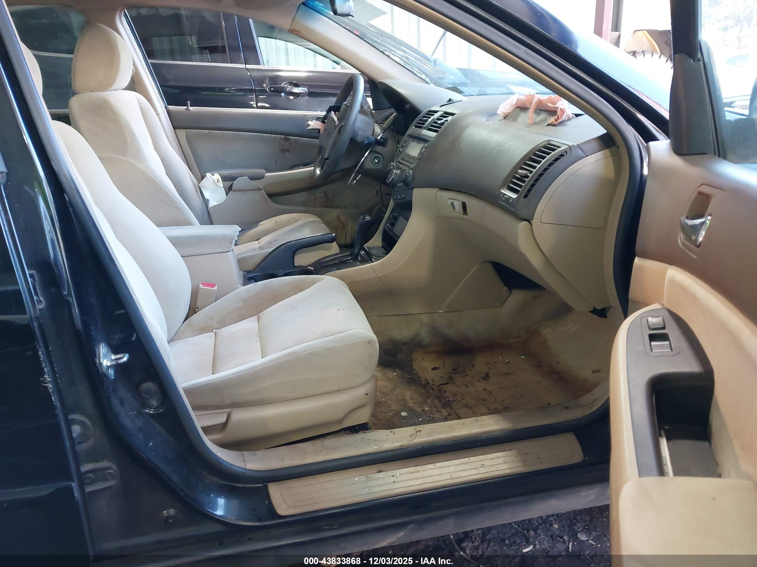 HONDA ACCORD image 5