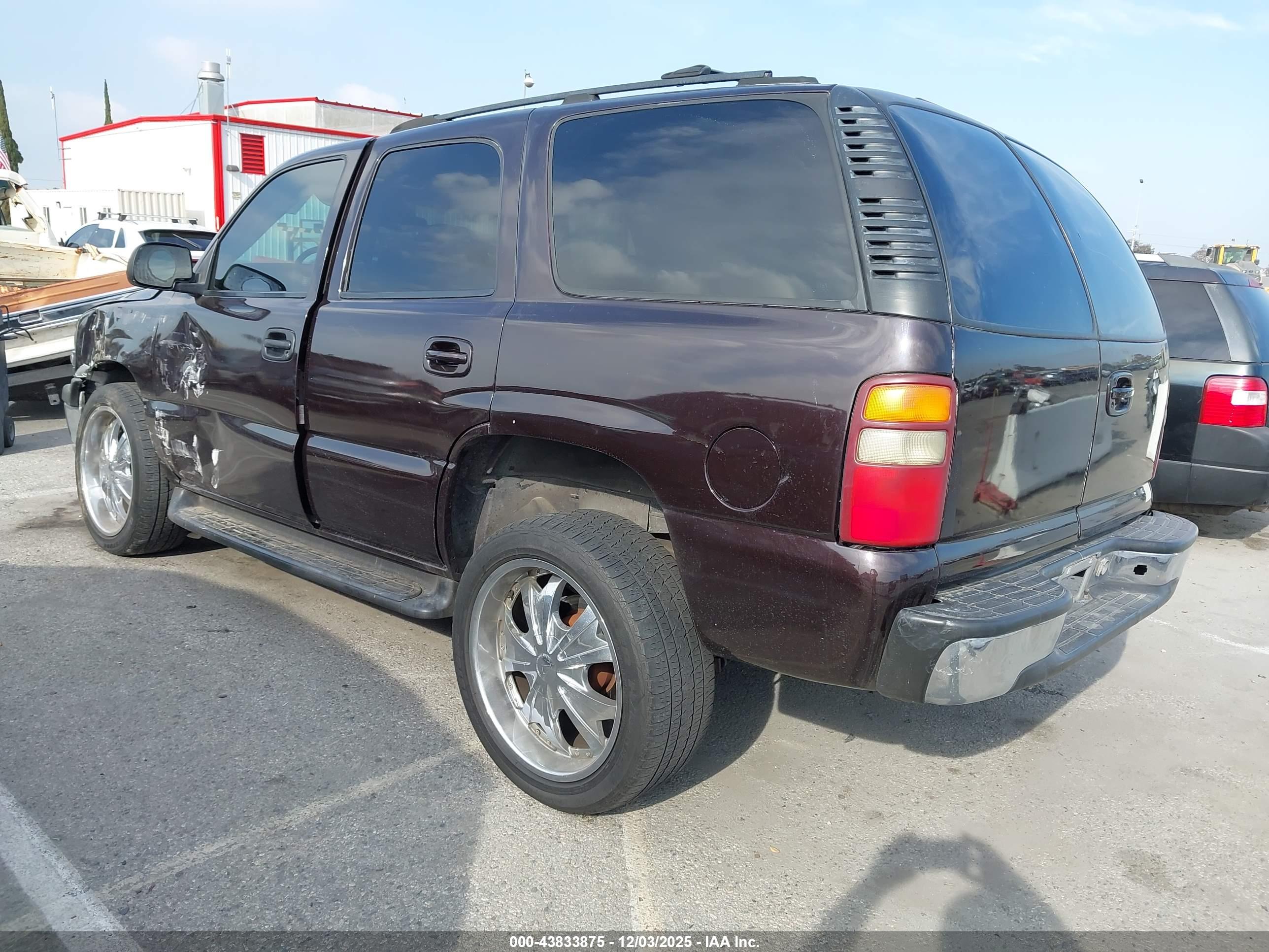 CHEVROLET TAHOE image 3