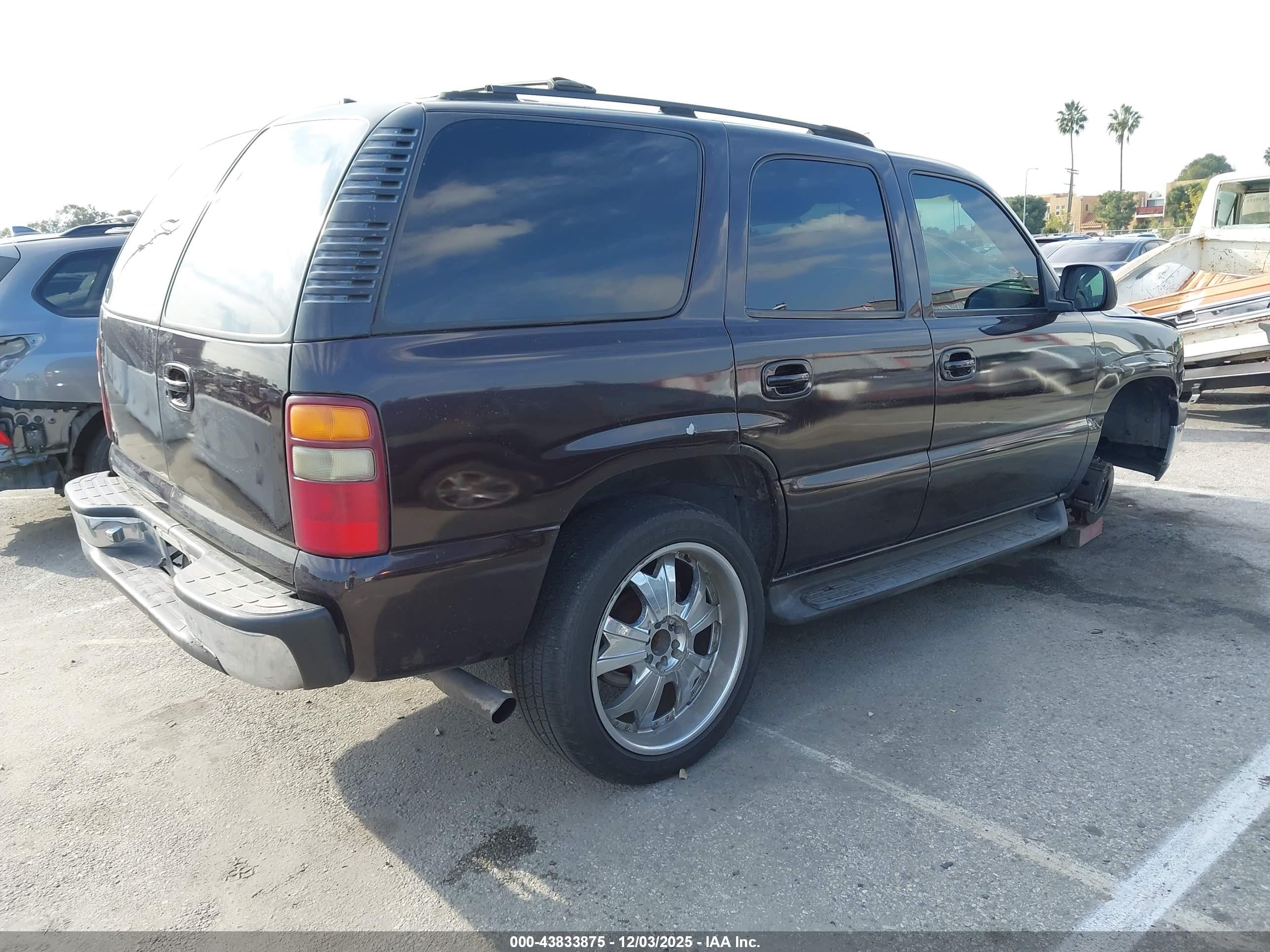 CHEVROLET TAHOE image 4