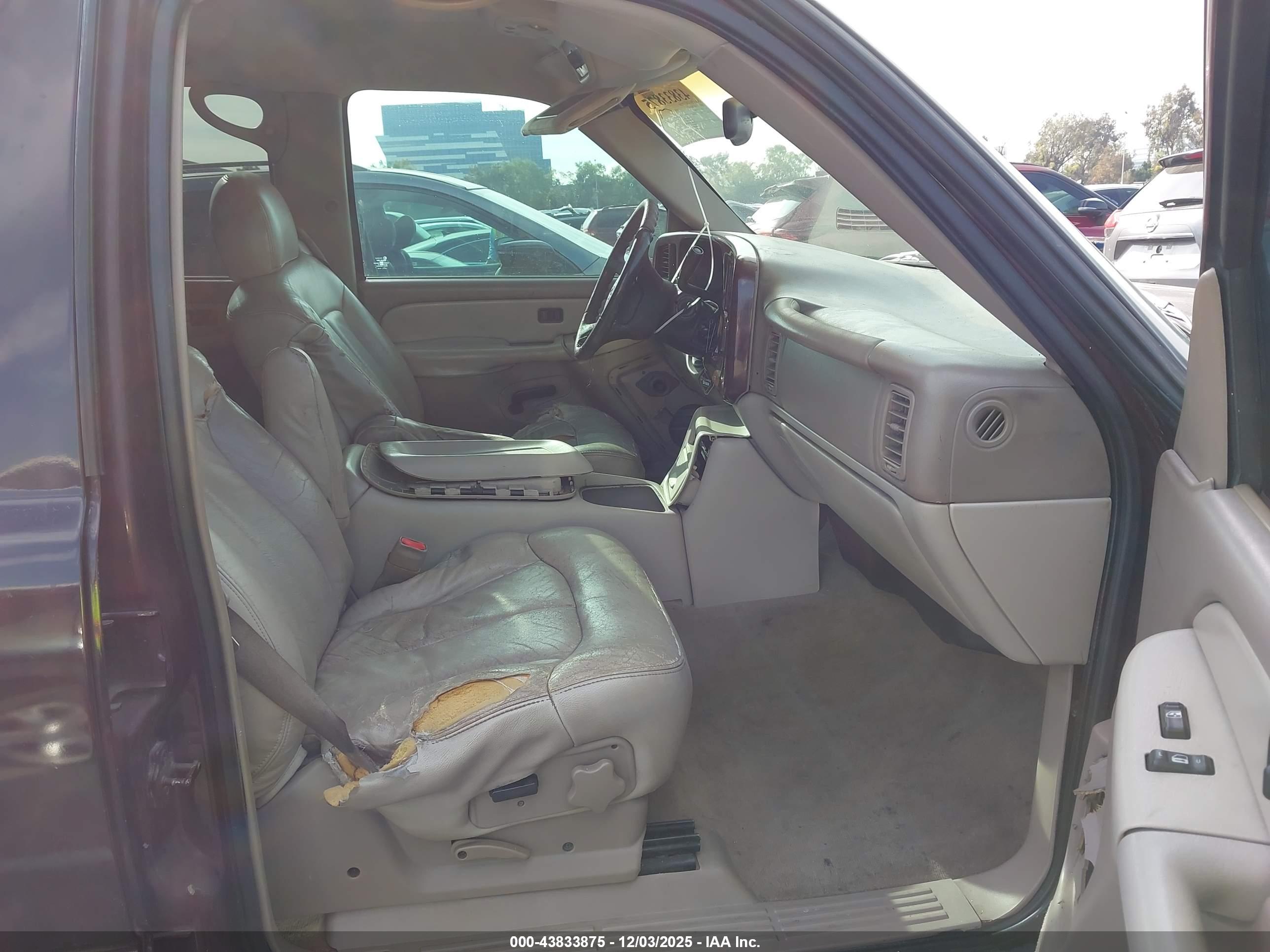 CHEVROLET TAHOE image 5