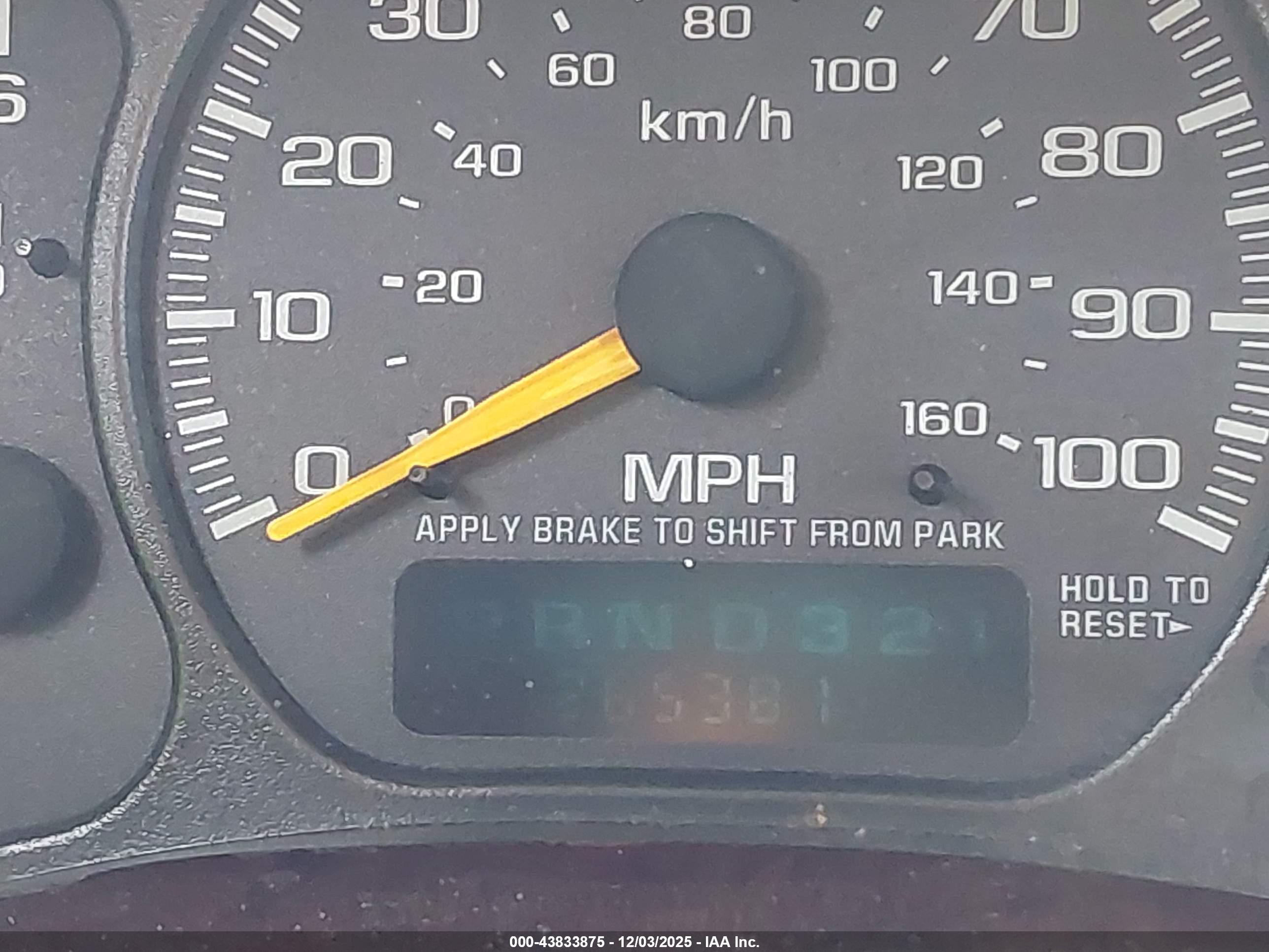 CHEVROLET TAHOE image 7