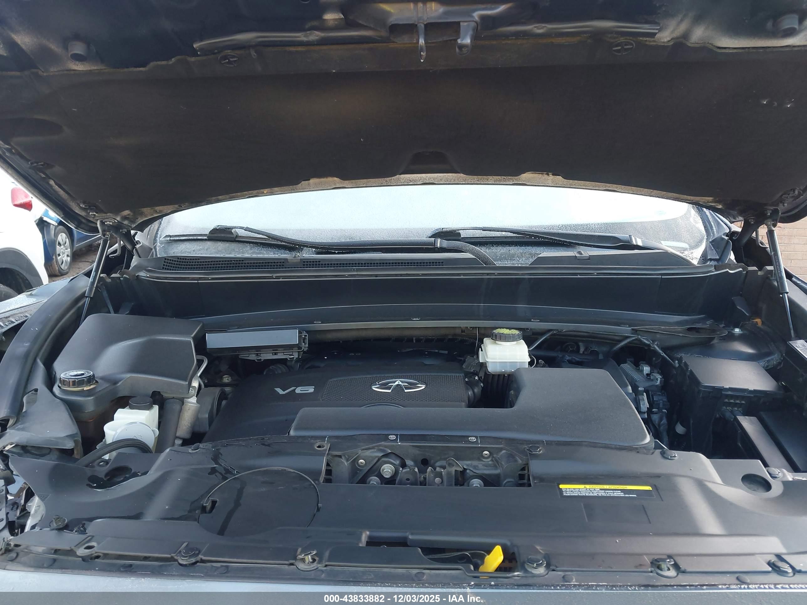 INFINITI QX60 image 10