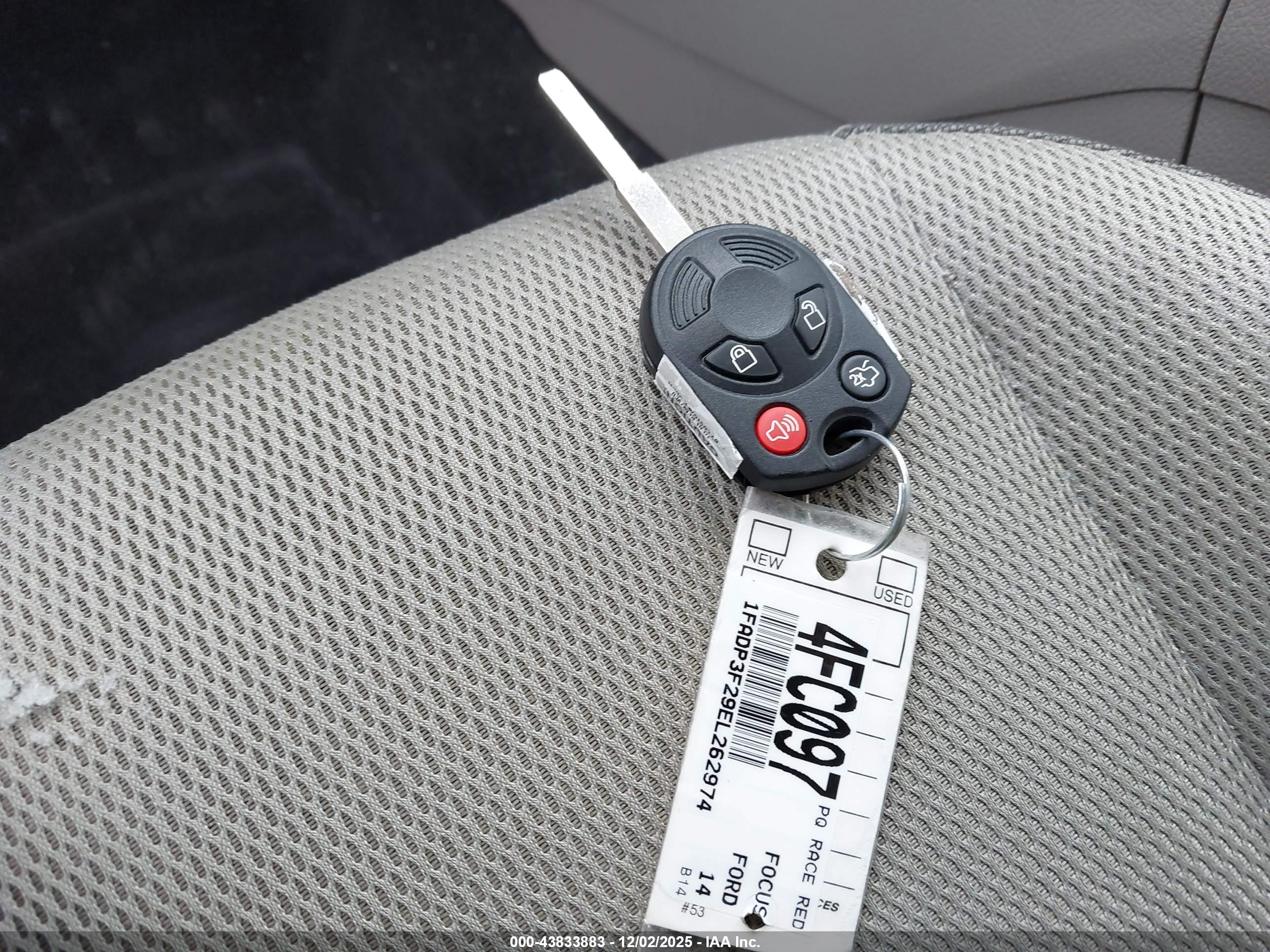 FORD FOCUS image 11