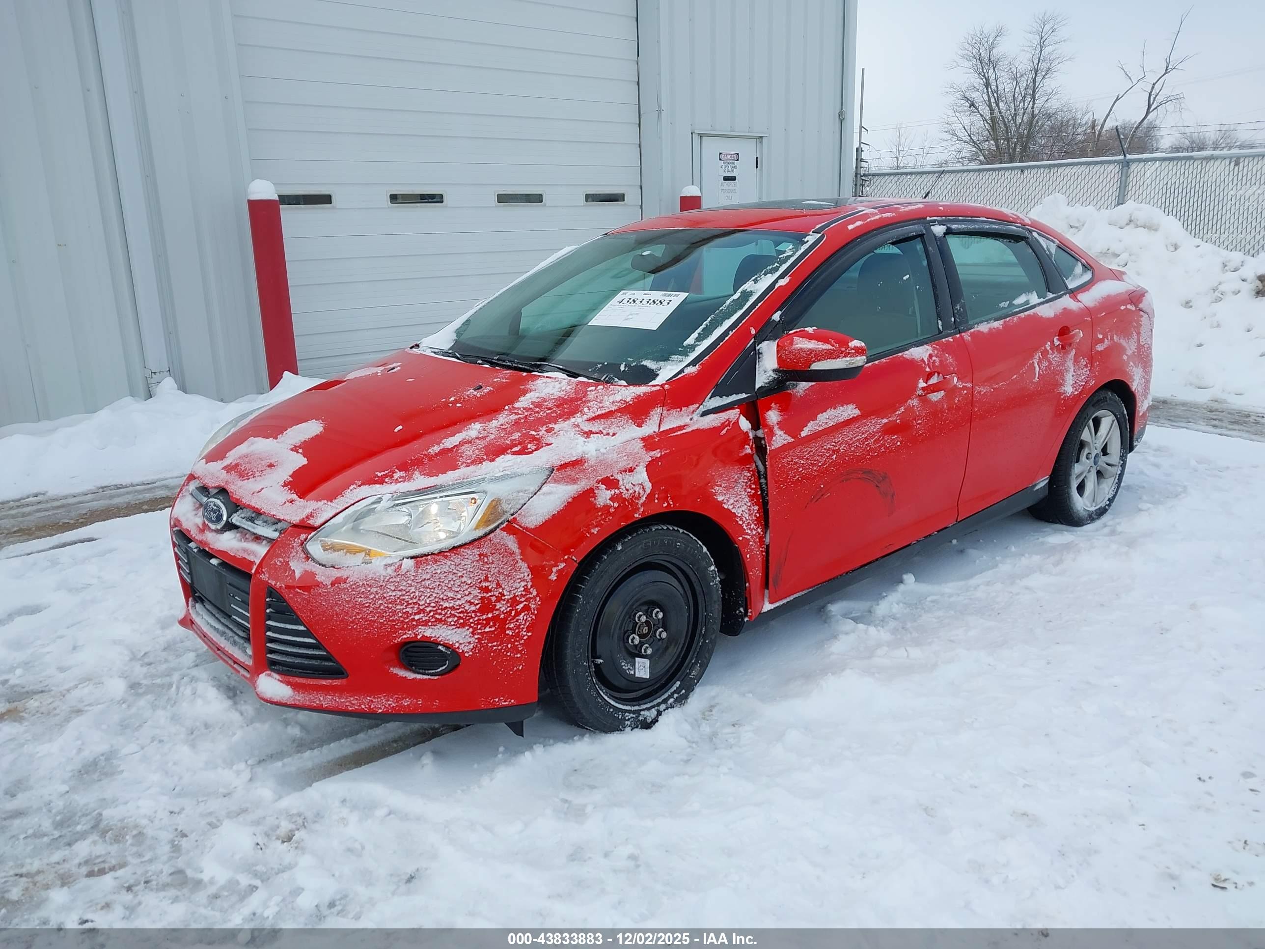FORD FOCUS image 2
