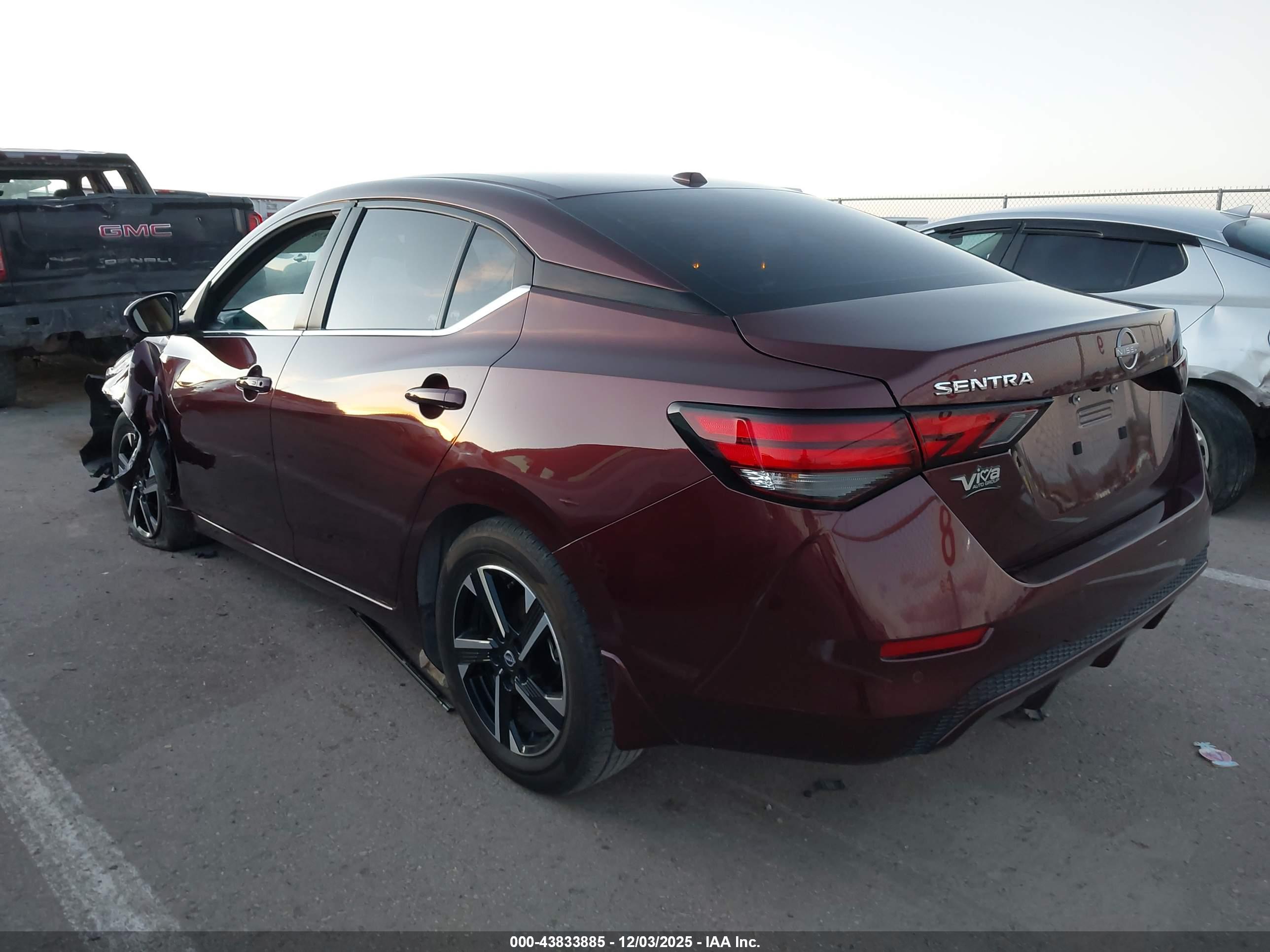 NISSAN SENTRA image 3