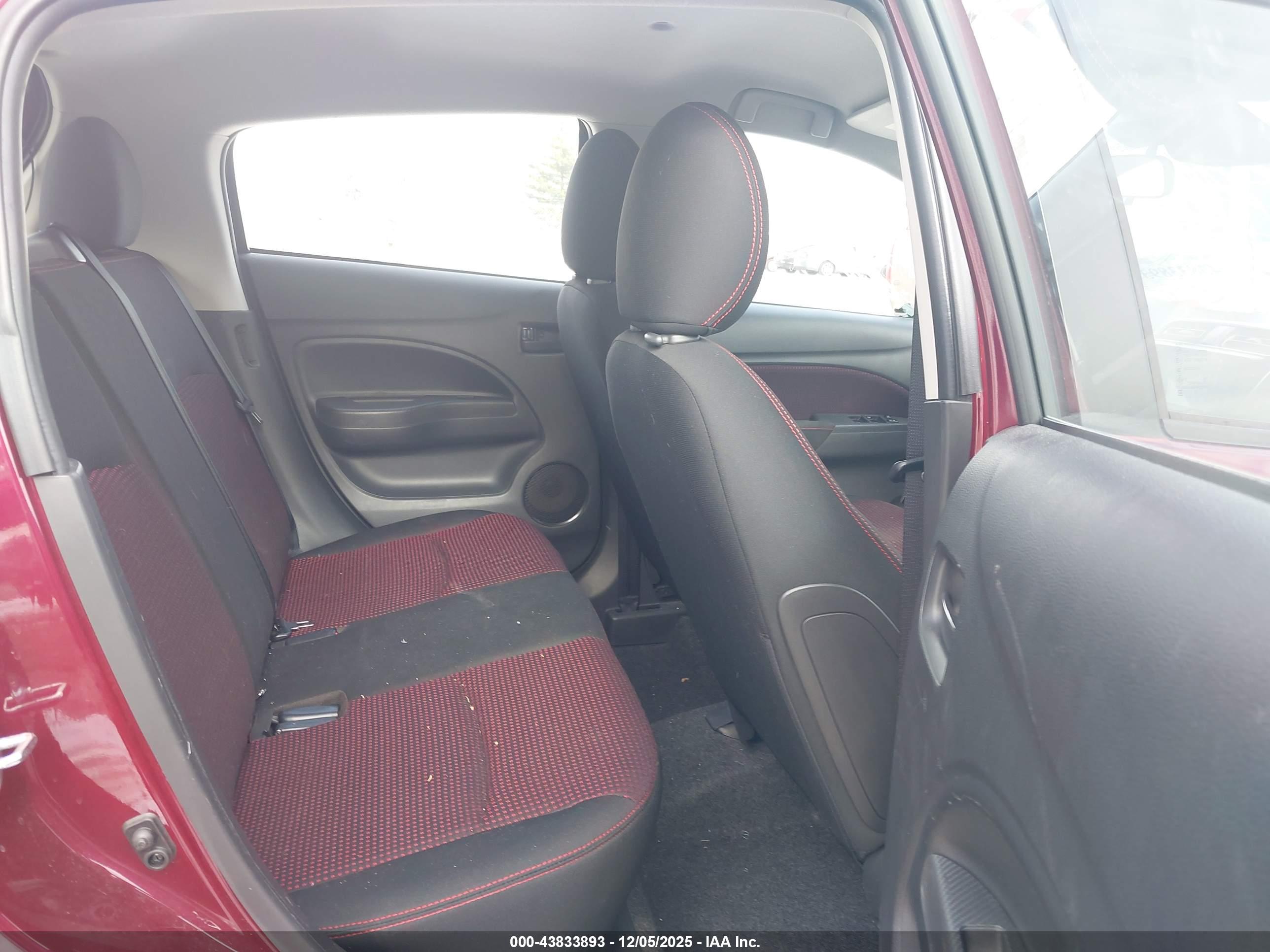 MITSUBISHI MIRAGE image 8