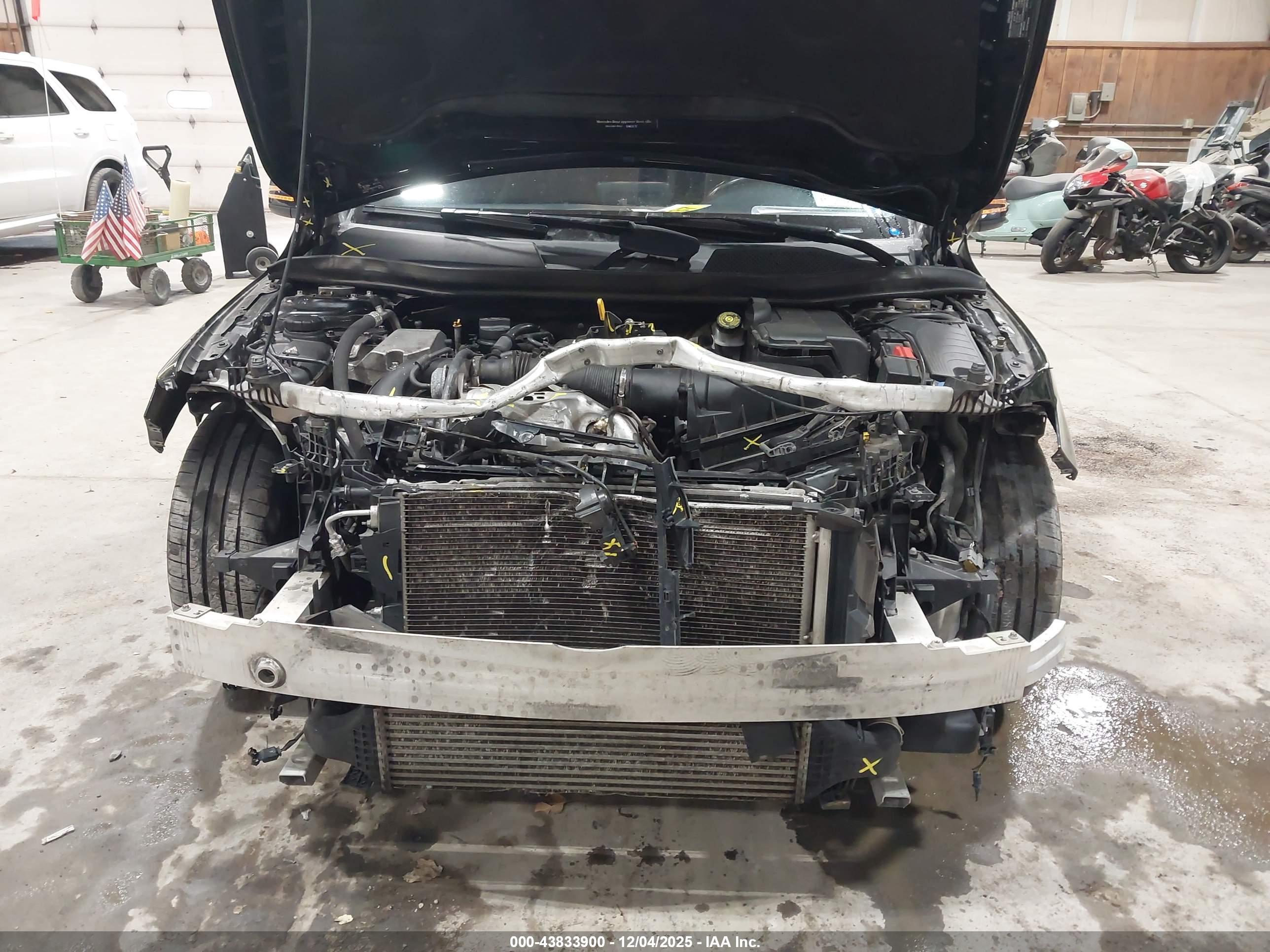 MERCEDES-BENZ CLA image 6