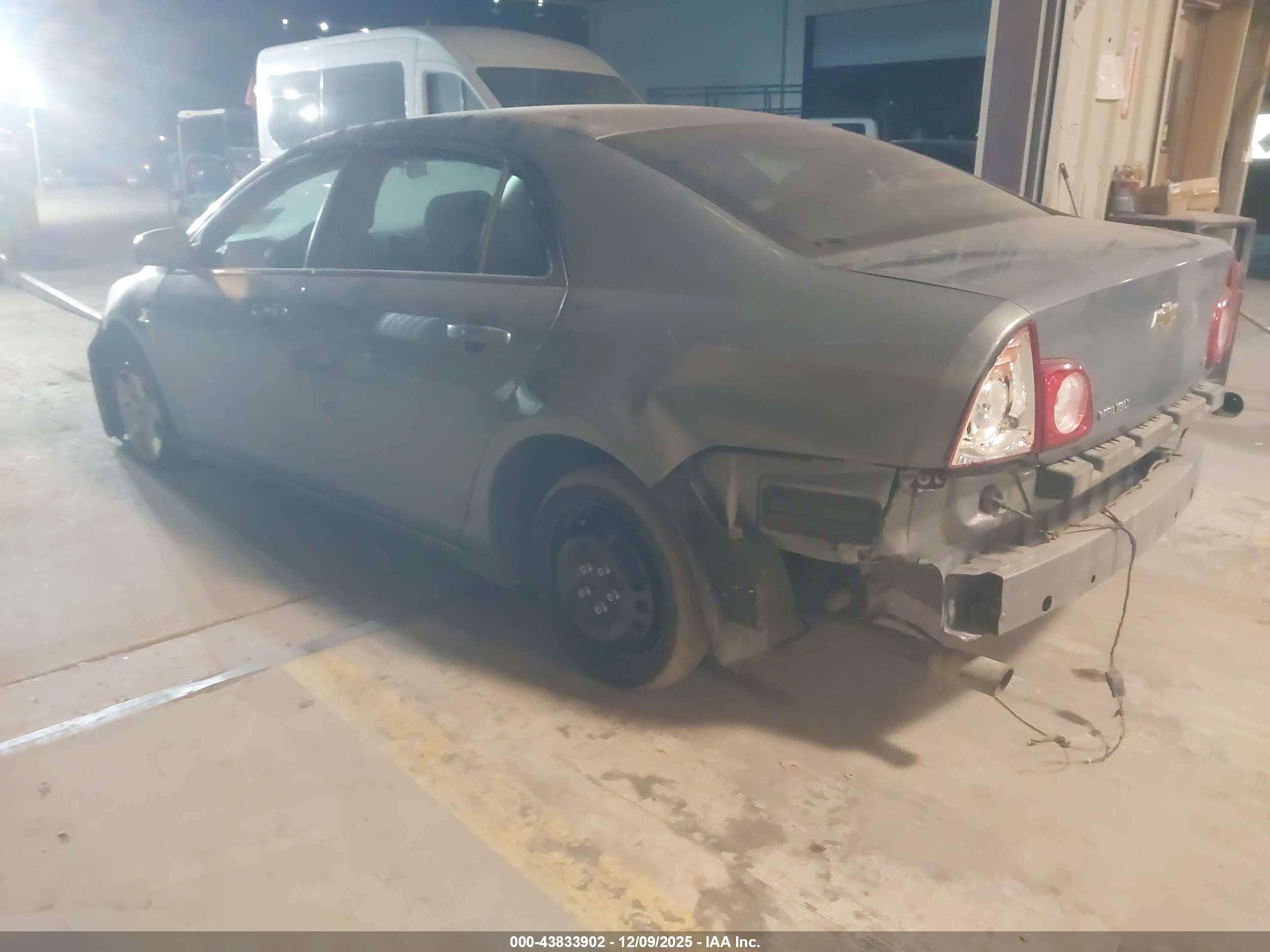 CHEVROLET MALIBU image 3