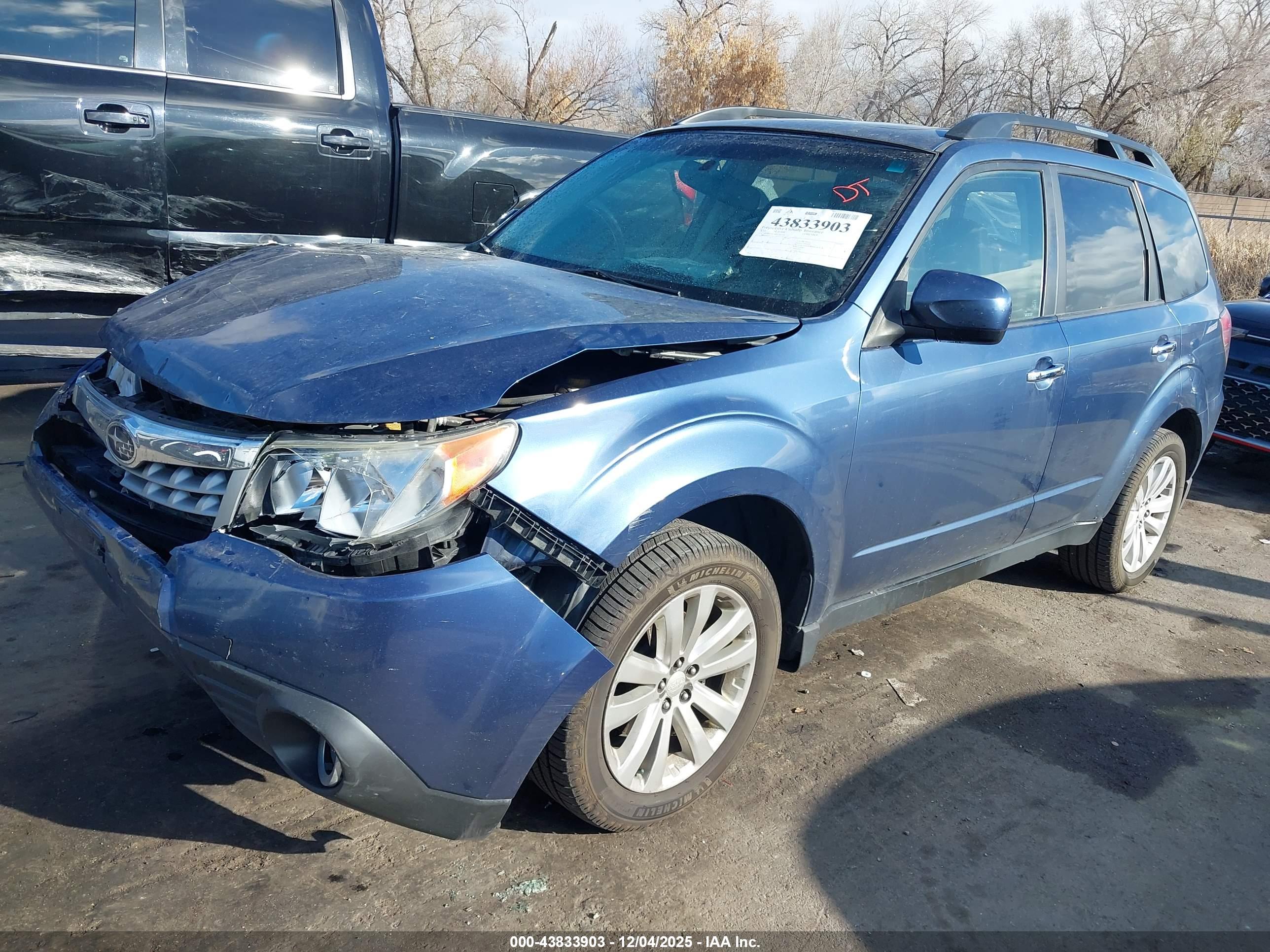 SUBARU FORESTER image 2