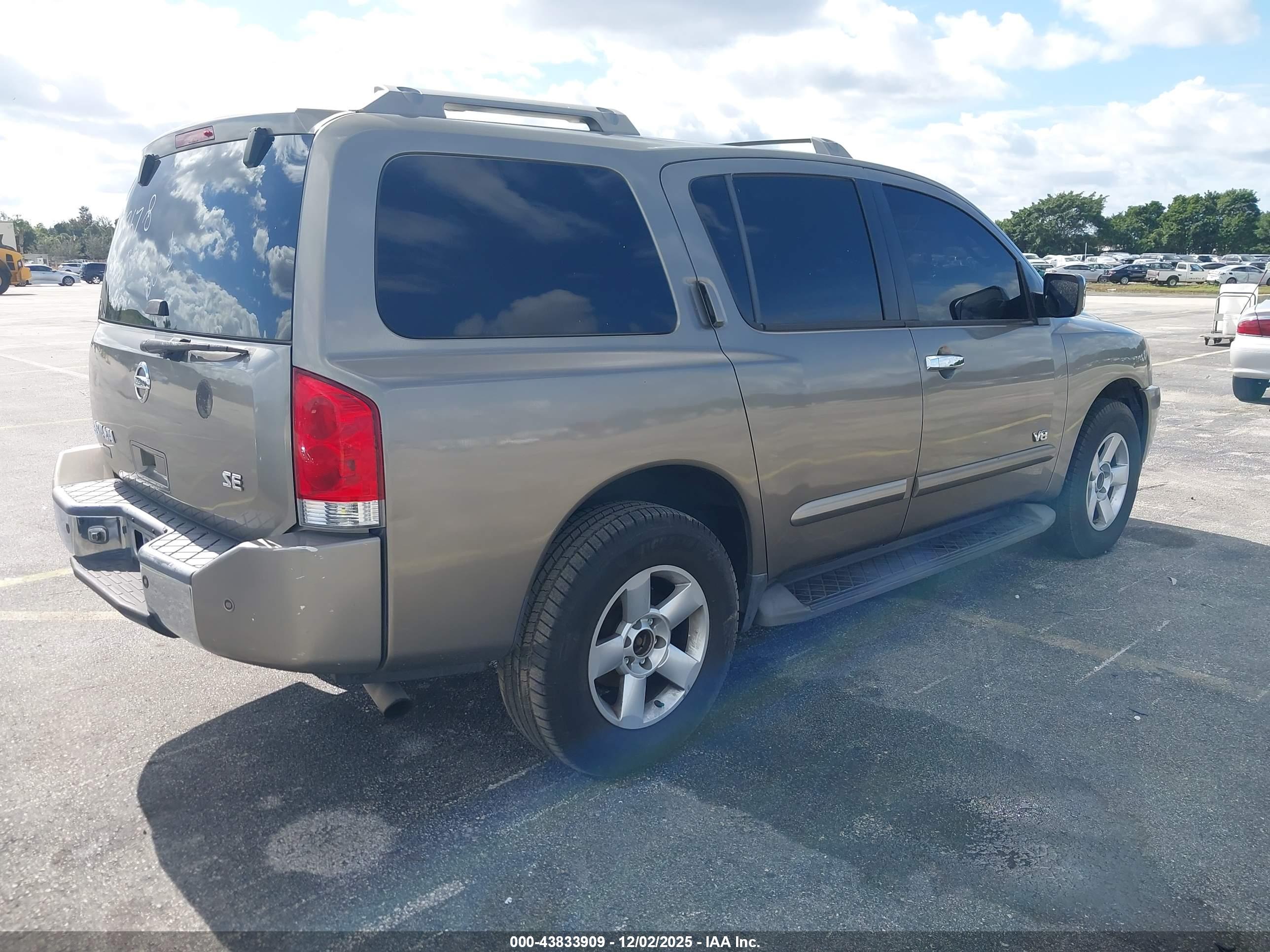 NISSAN ARMADA image 4