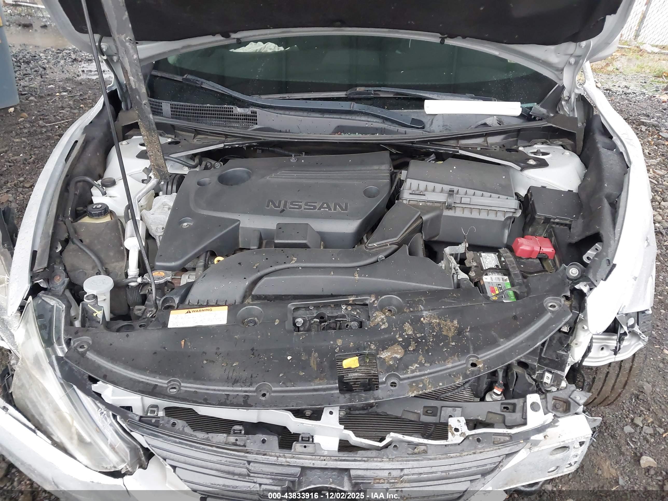 NISSAN ALTIMA image 10