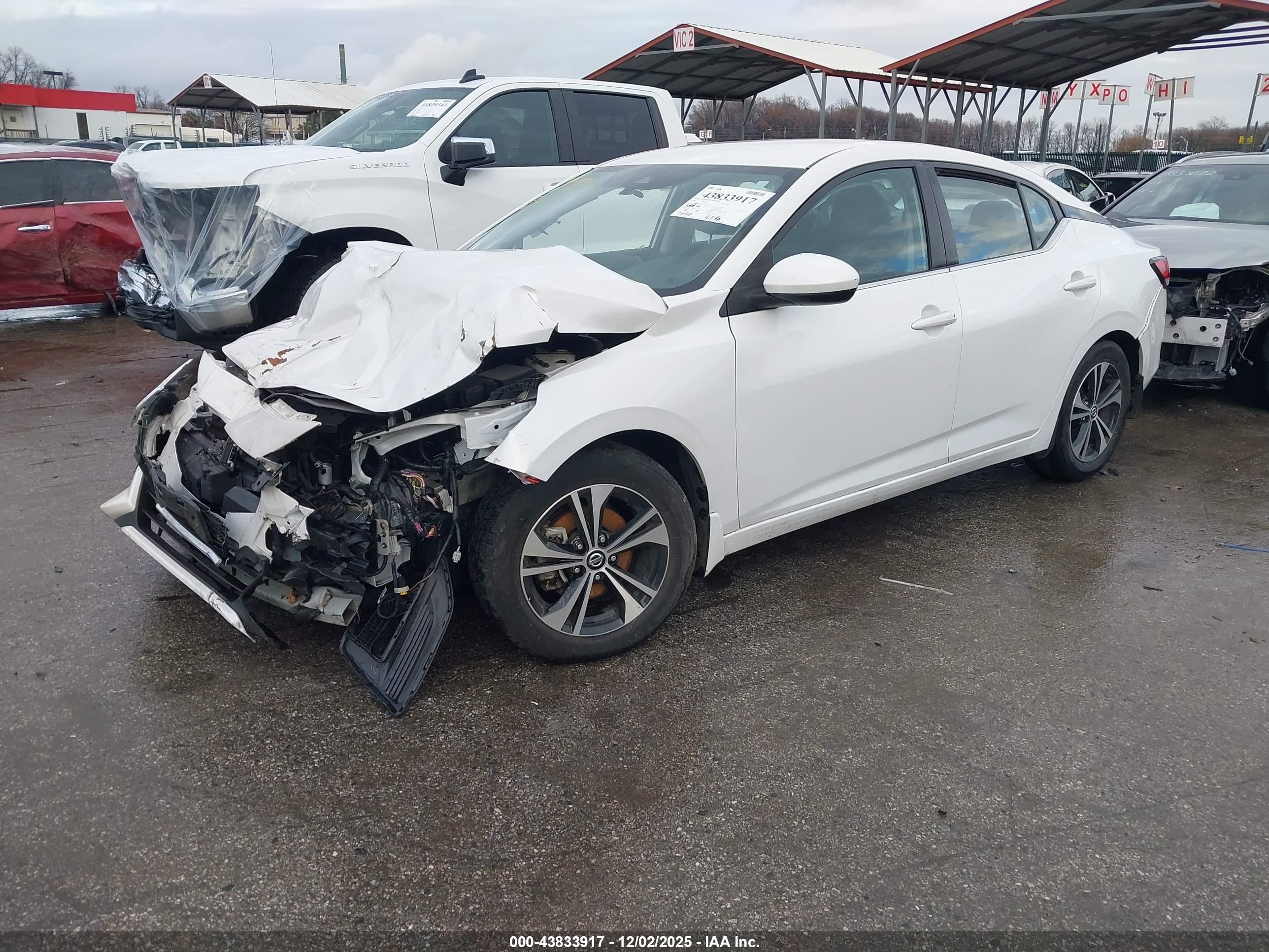 NISSAN SENTRA image 2