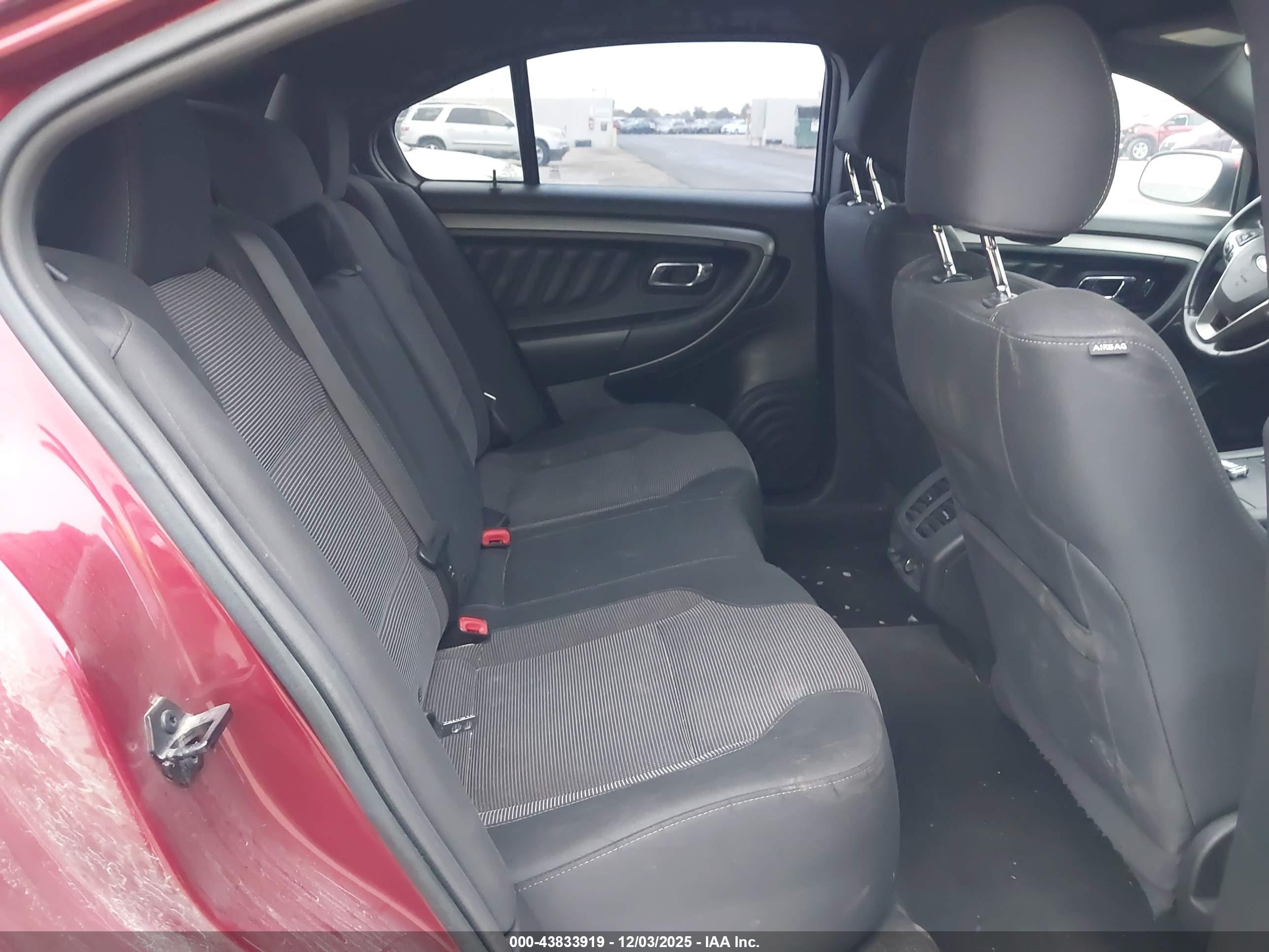 FORD TAURUS image 8