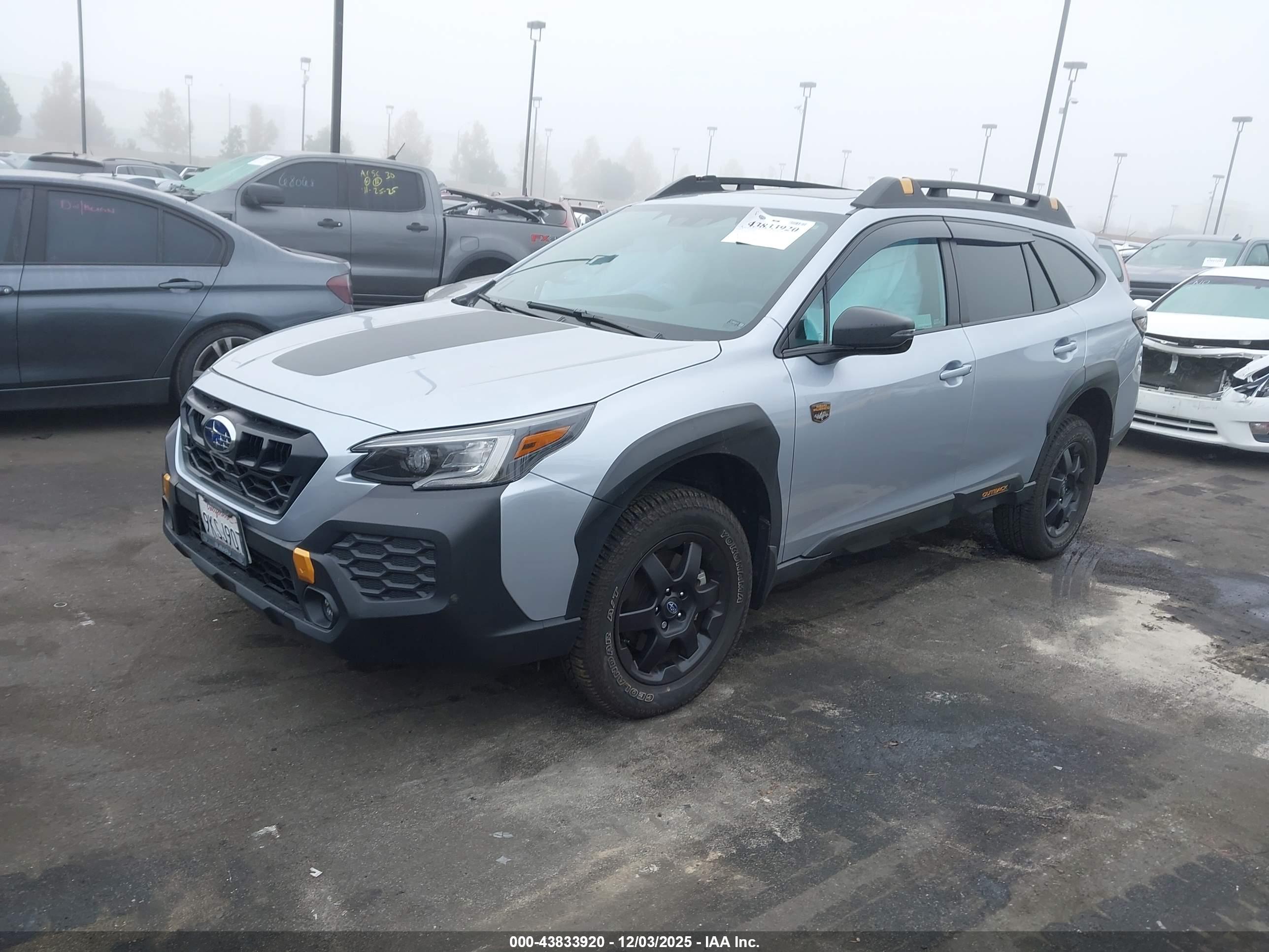 SUBARU OUTBACK image 2