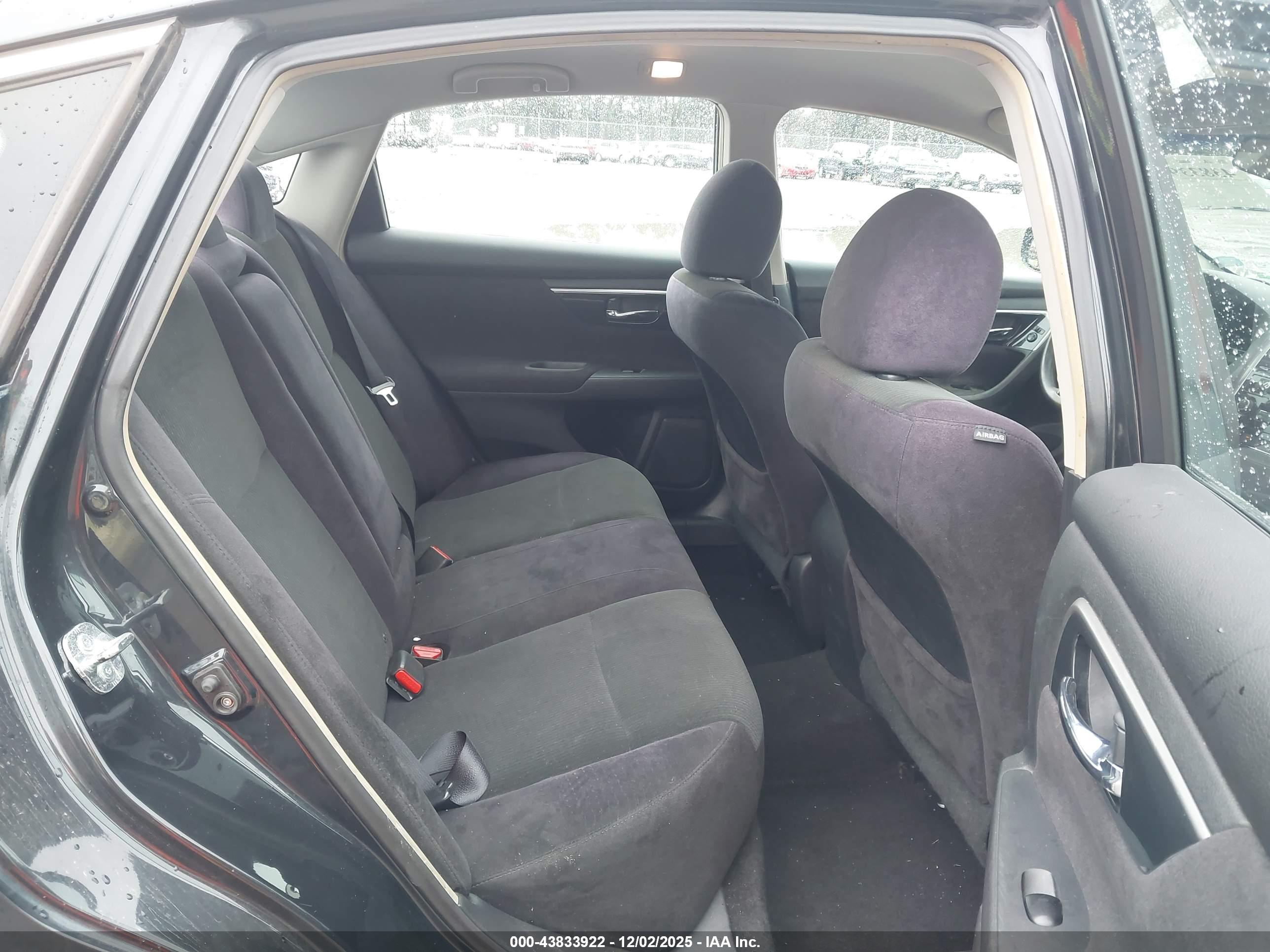 NISSAN ALTIMA image 8