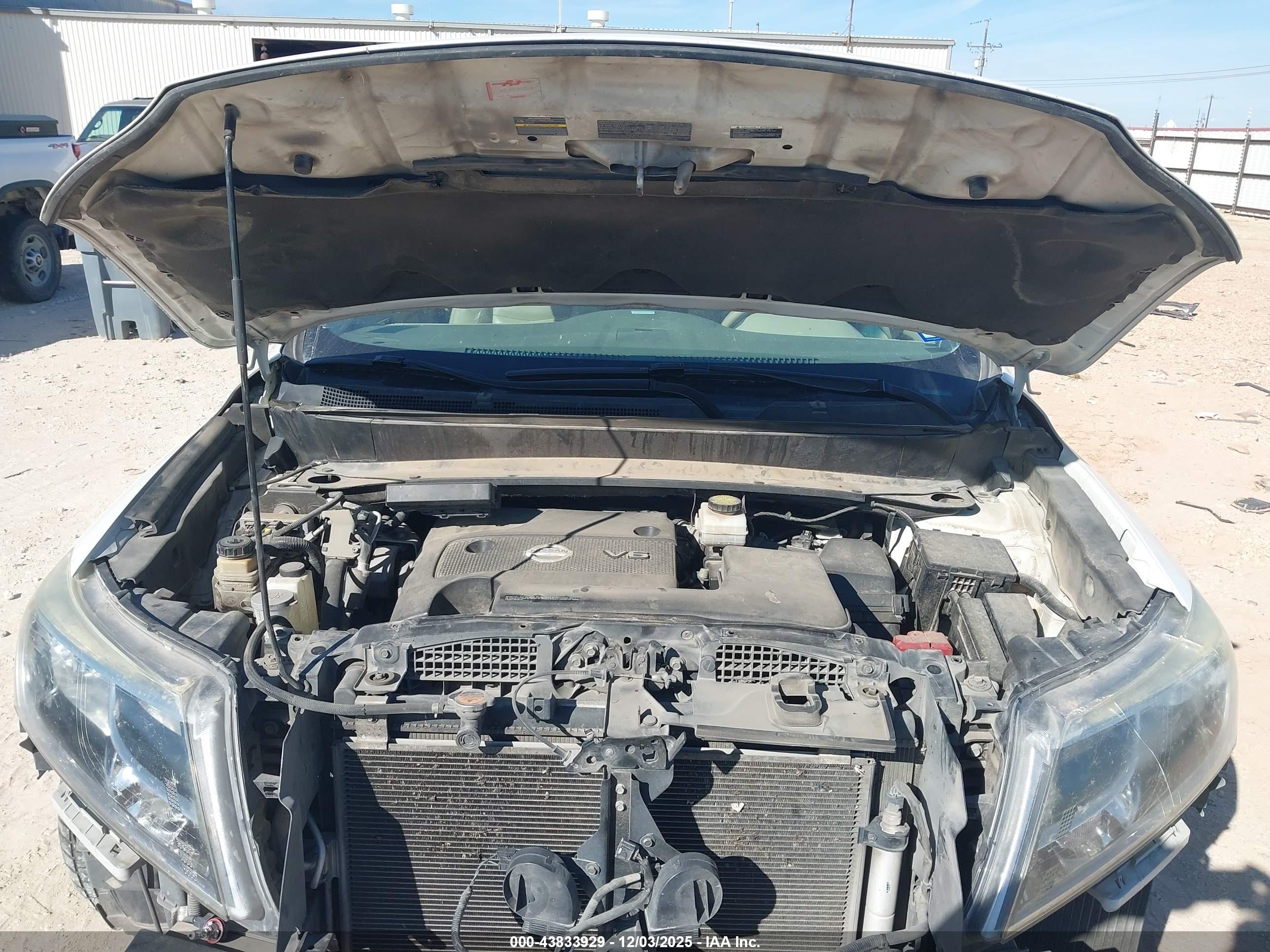 NISSAN PATHFINDER image 10