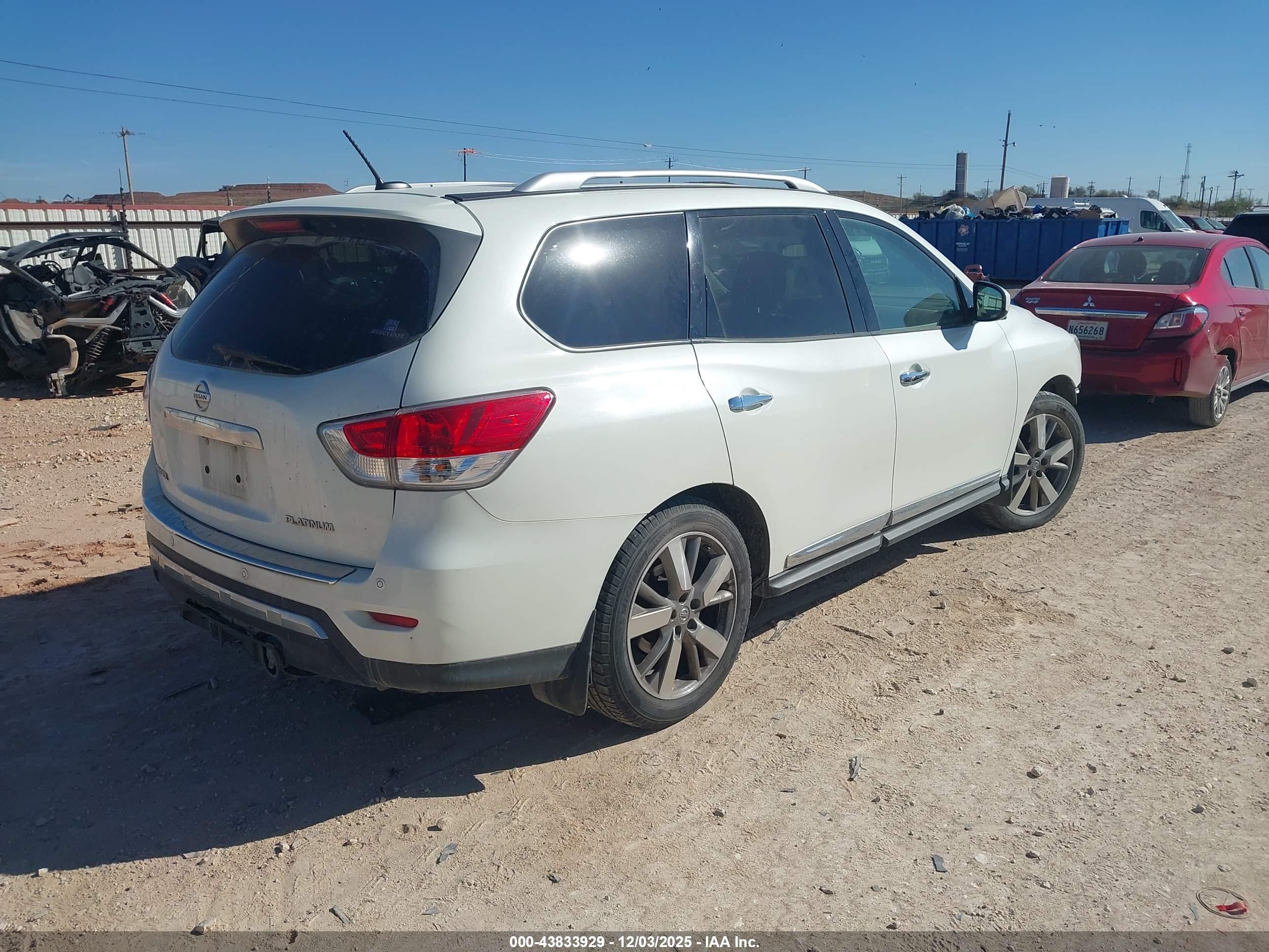 NISSAN PATHFINDER image 4