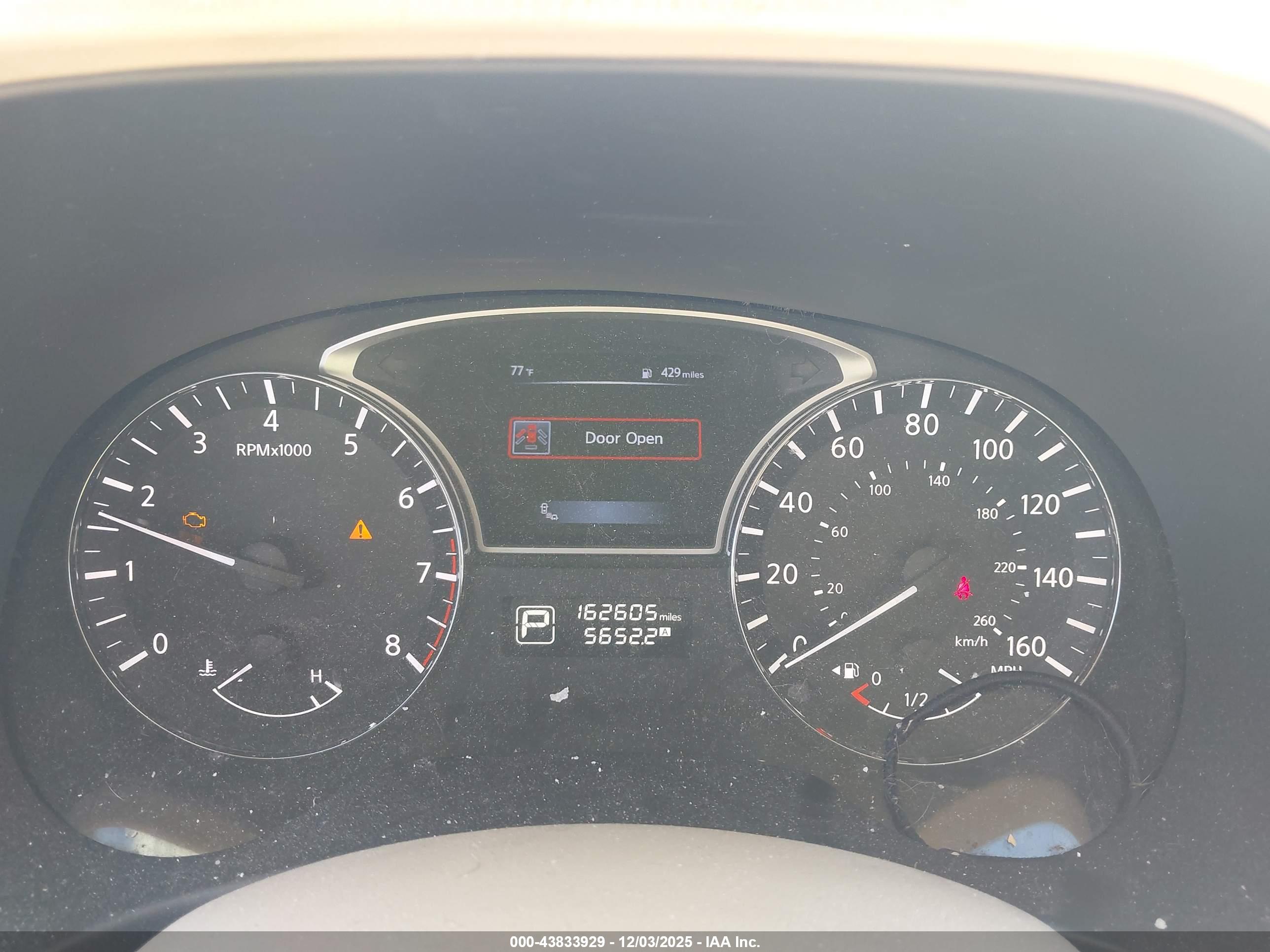 NISSAN PATHFINDER image 7