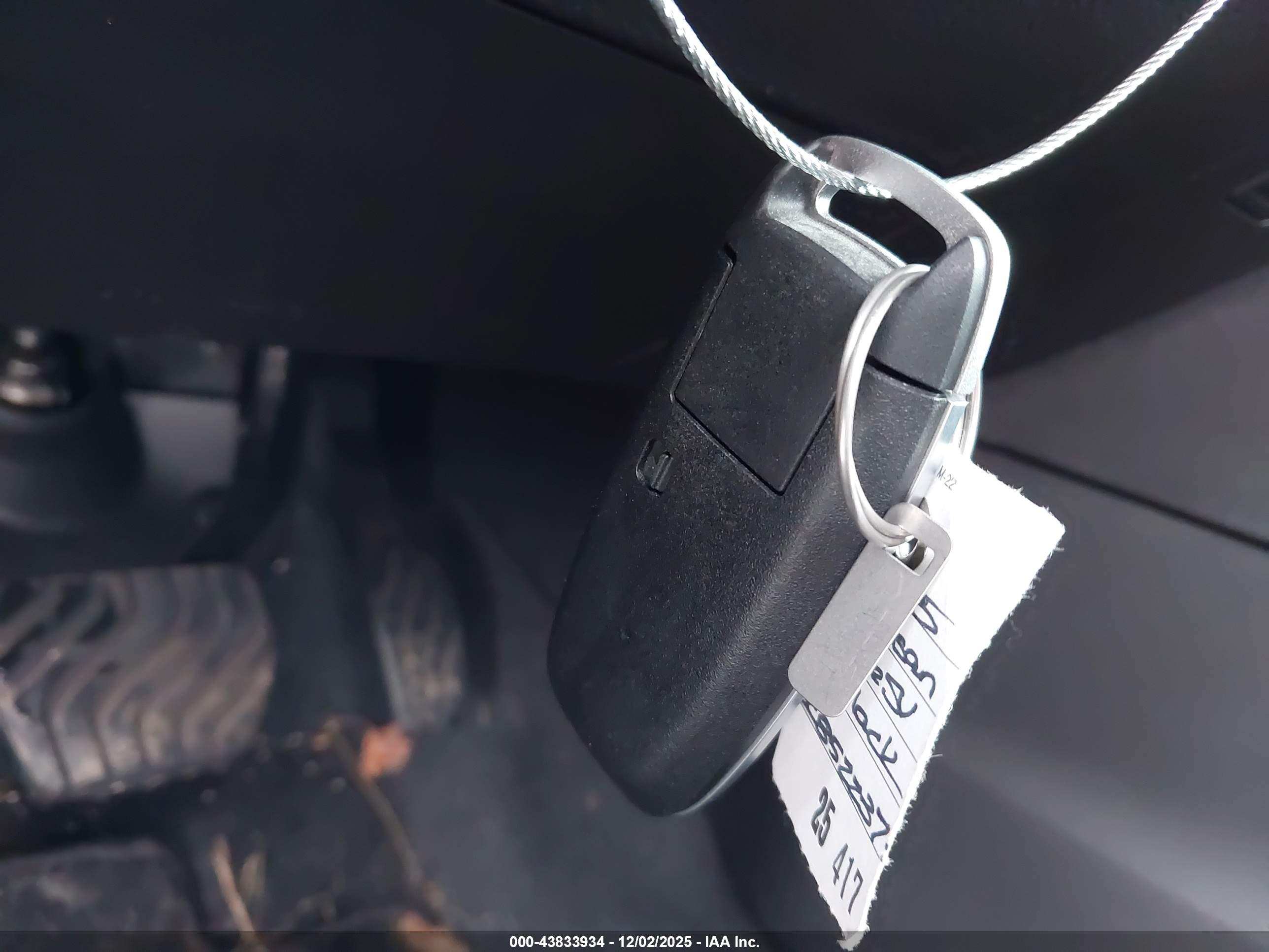 NISSAN ROGUE image 11