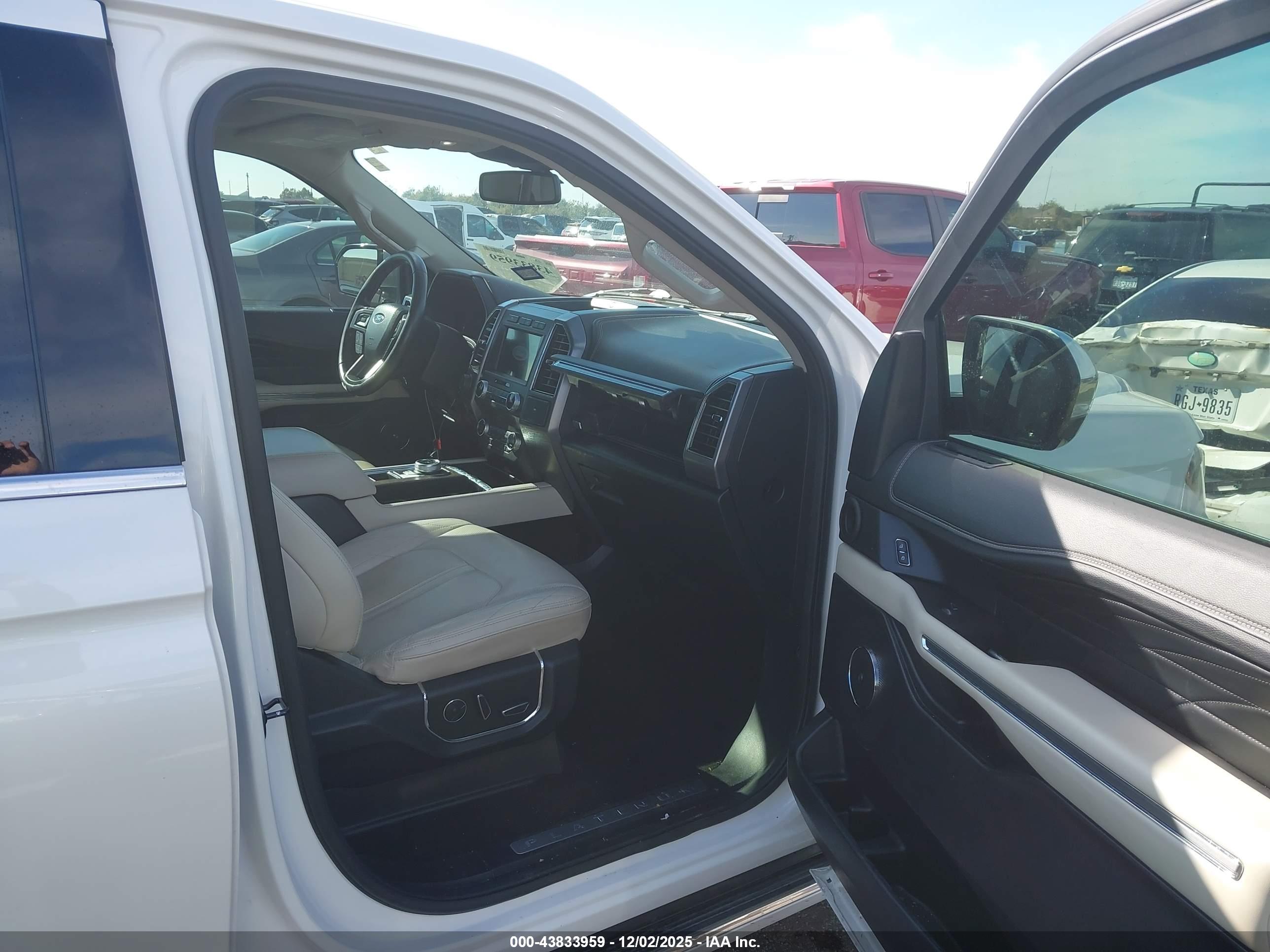 FORD EXPEDITION image 5
