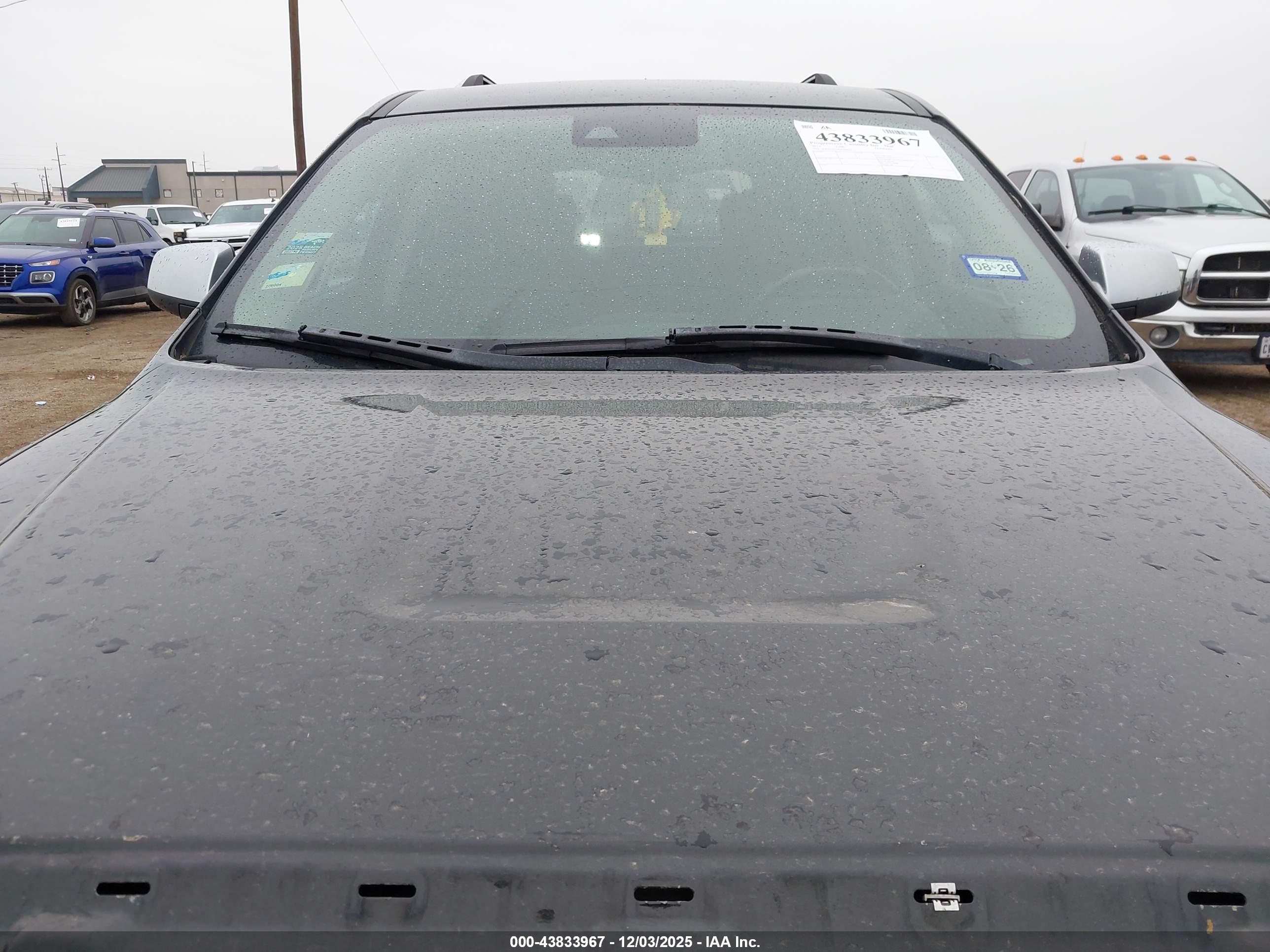 GMC TERRAIN image 6