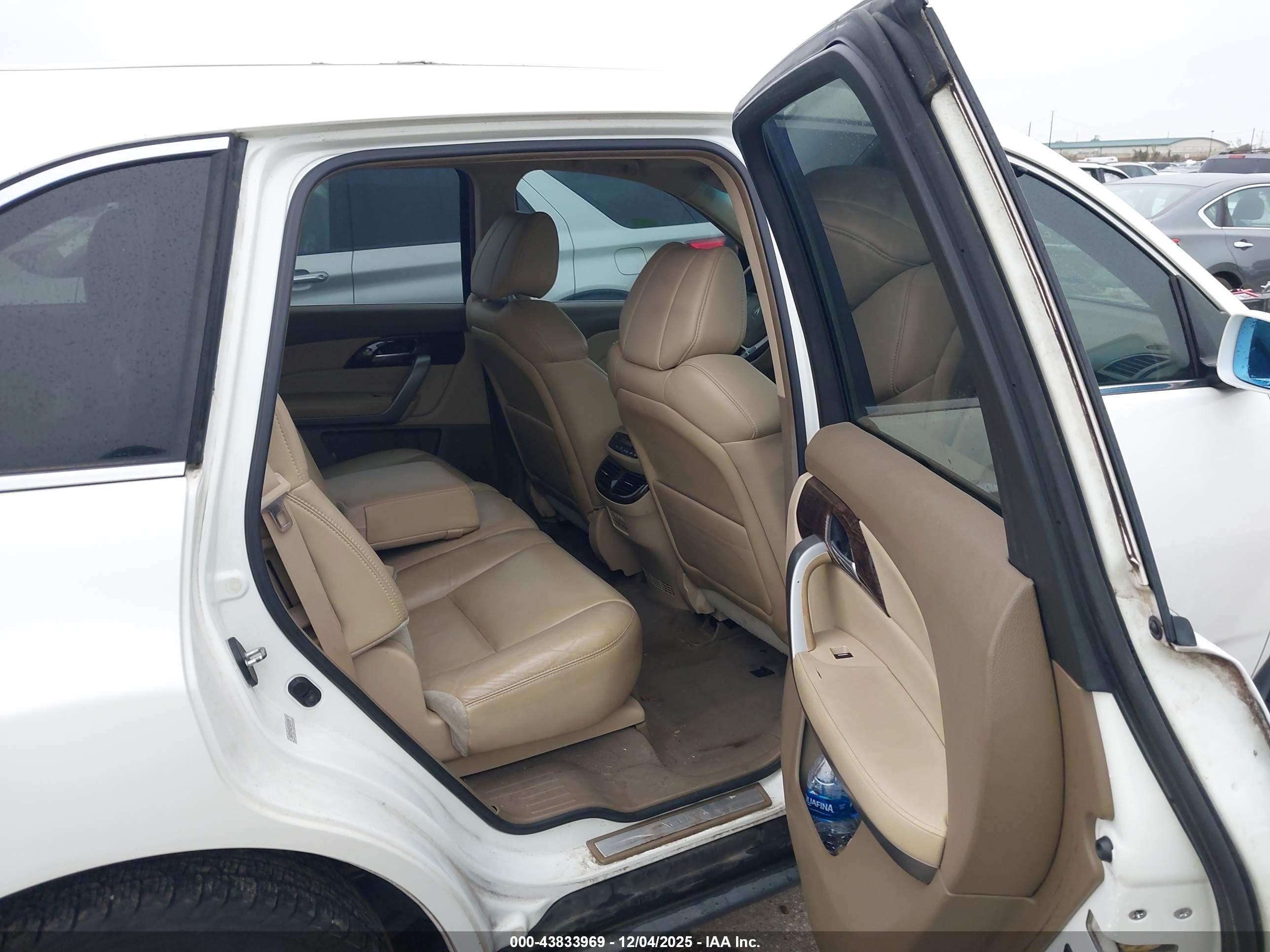 ACURA MDX image 8