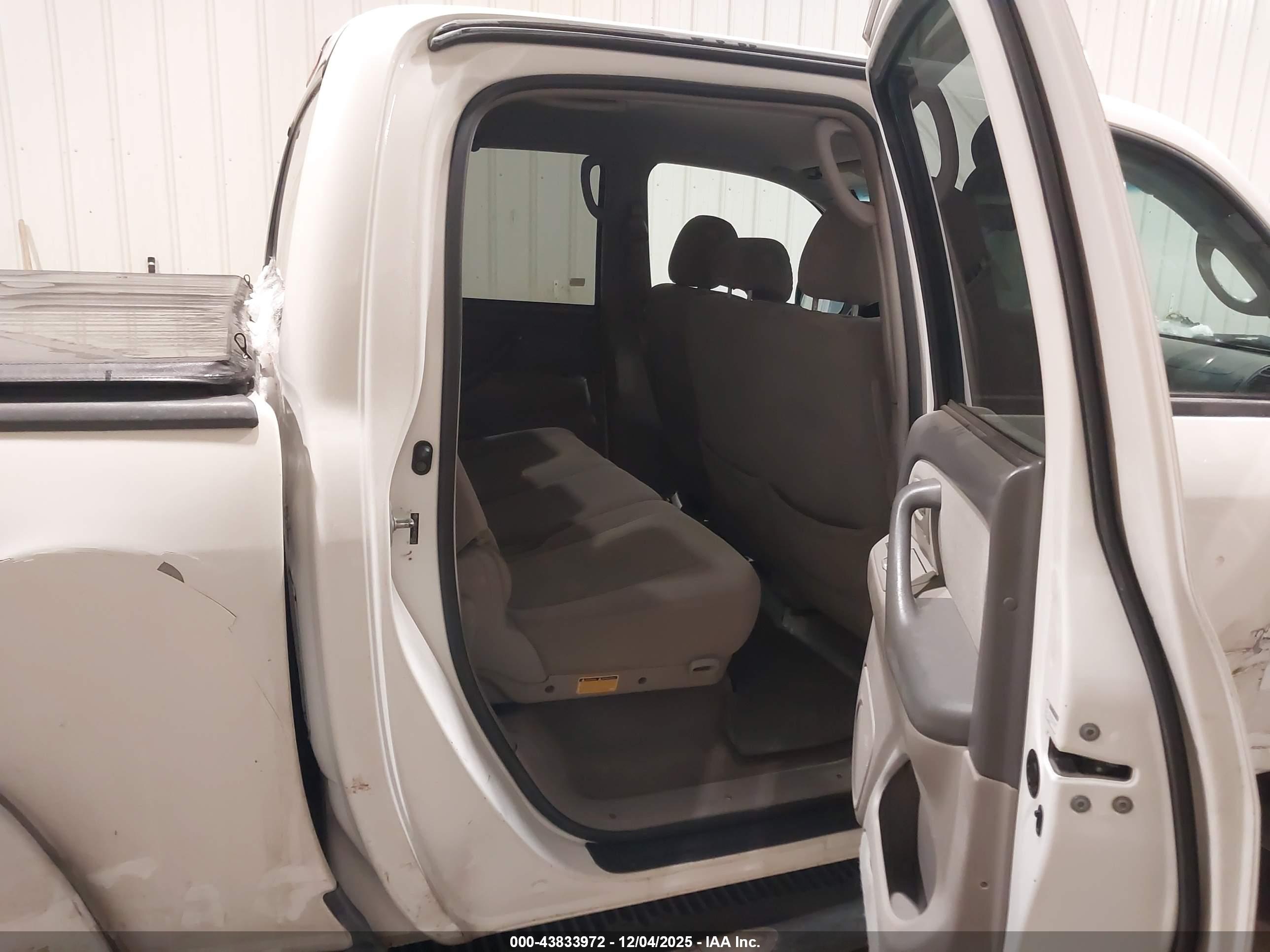 TOYOTA TUNDRA image 8