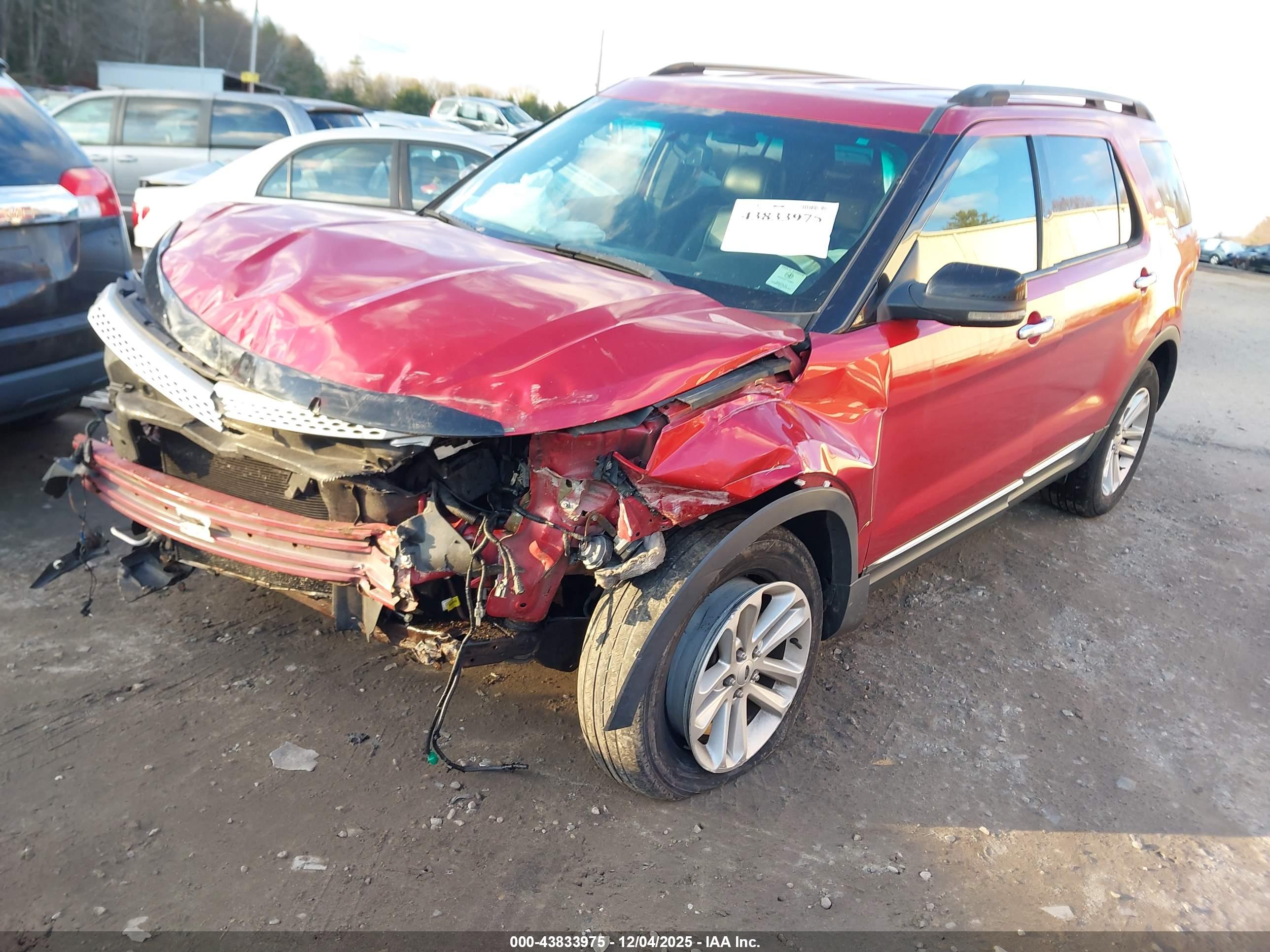FORD EXPLORER image 2
