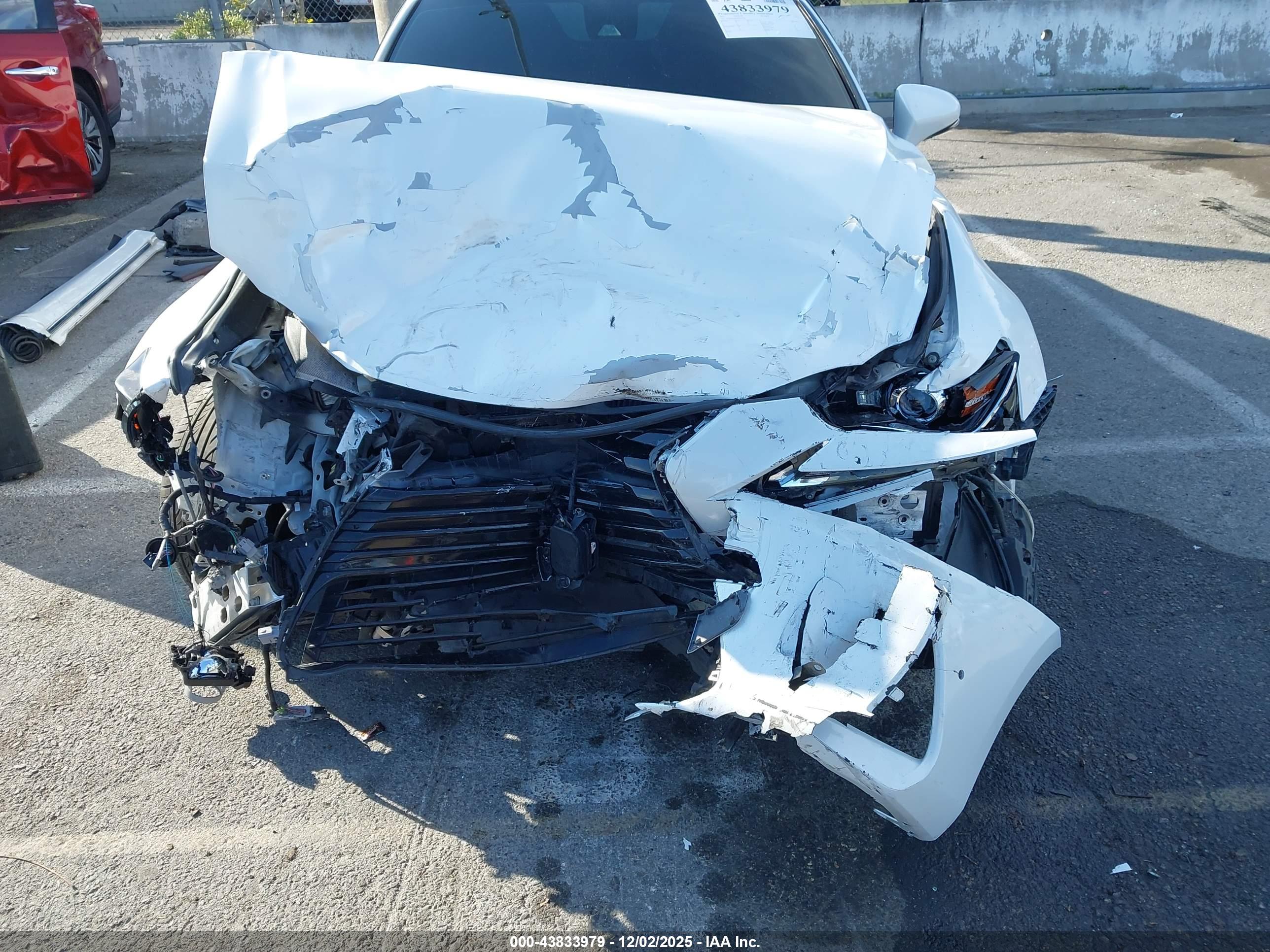 LEXUS IS image 6