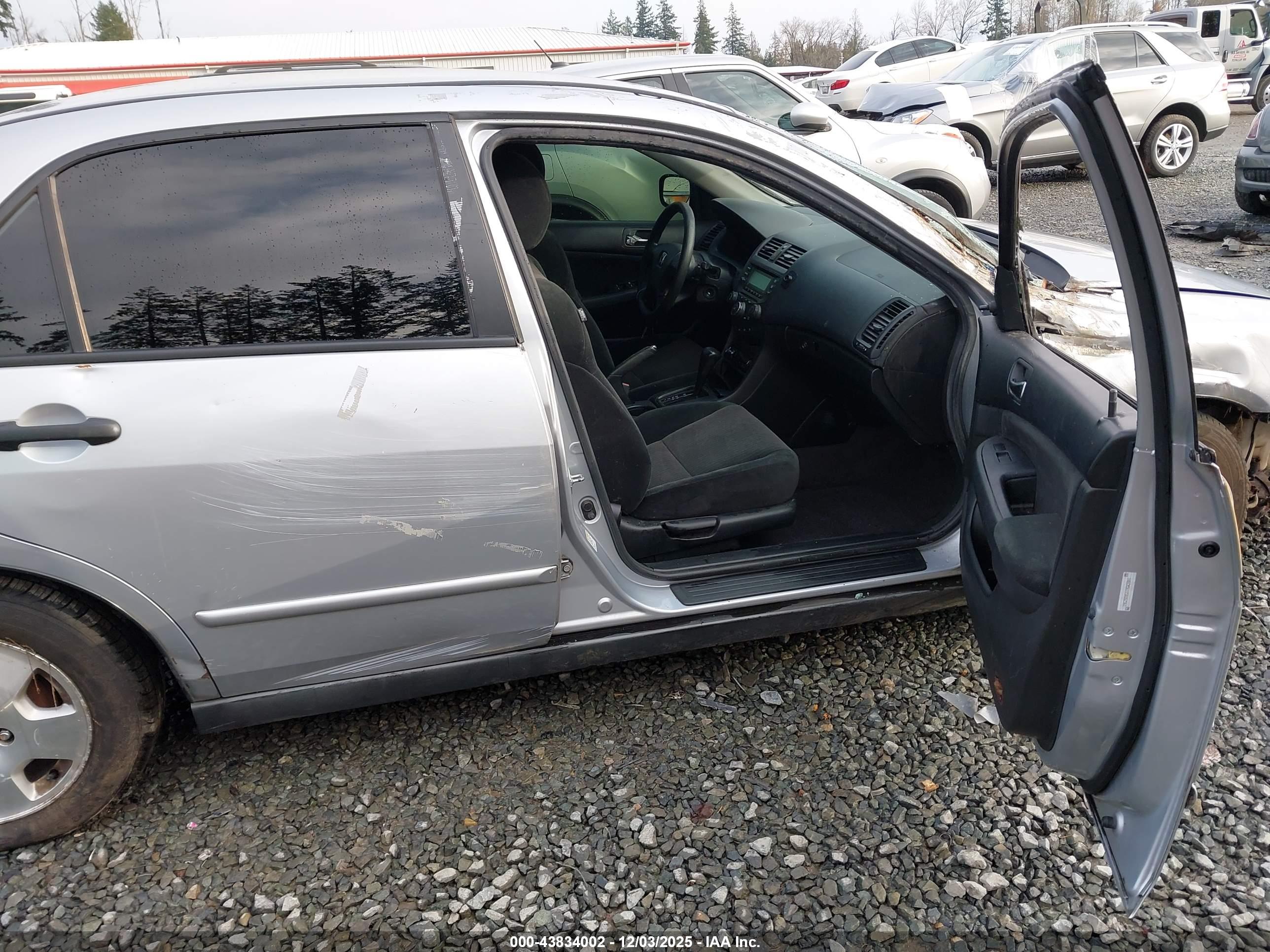 HONDA ACCORD image 5