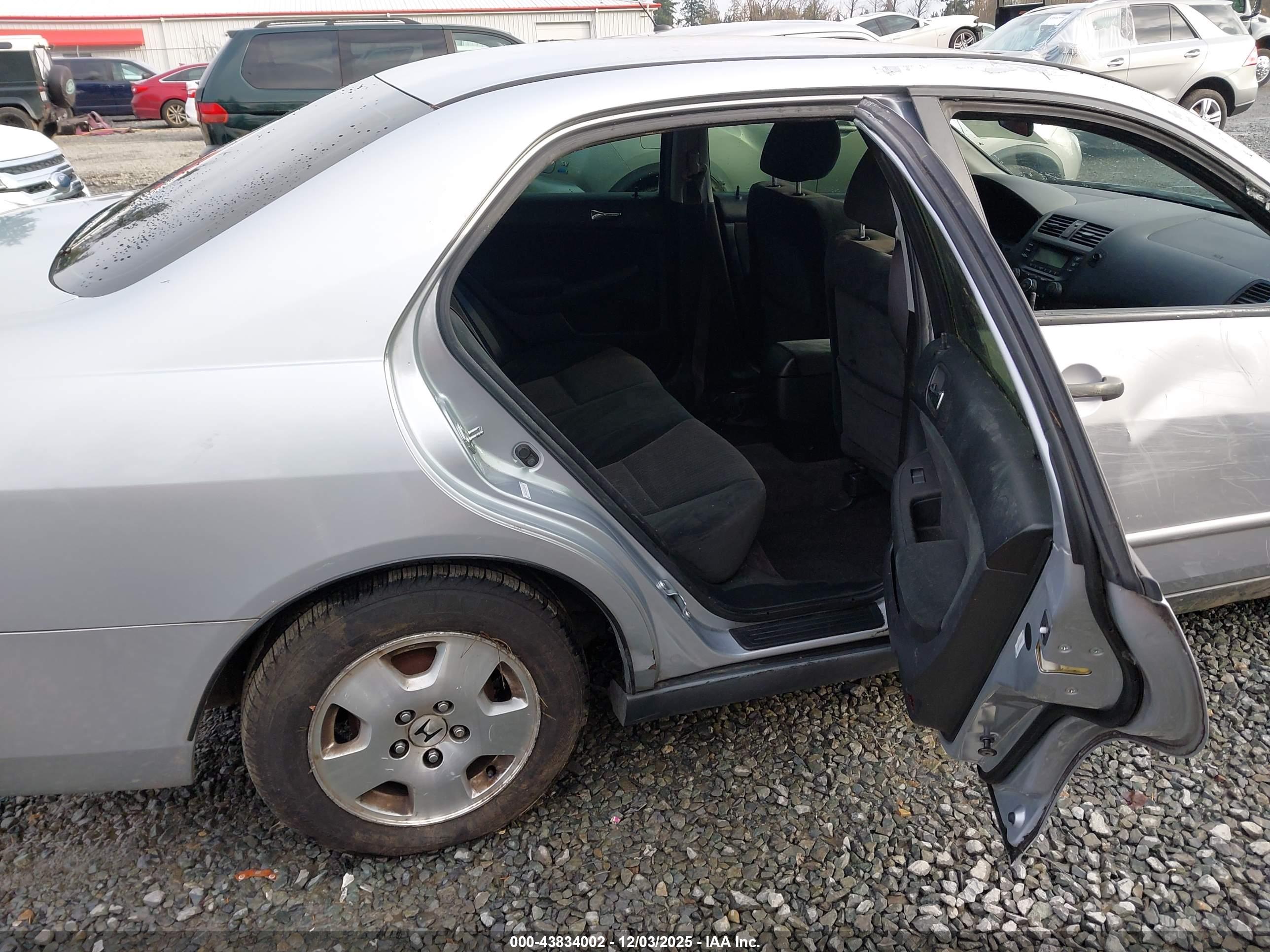 HONDA ACCORD image 8