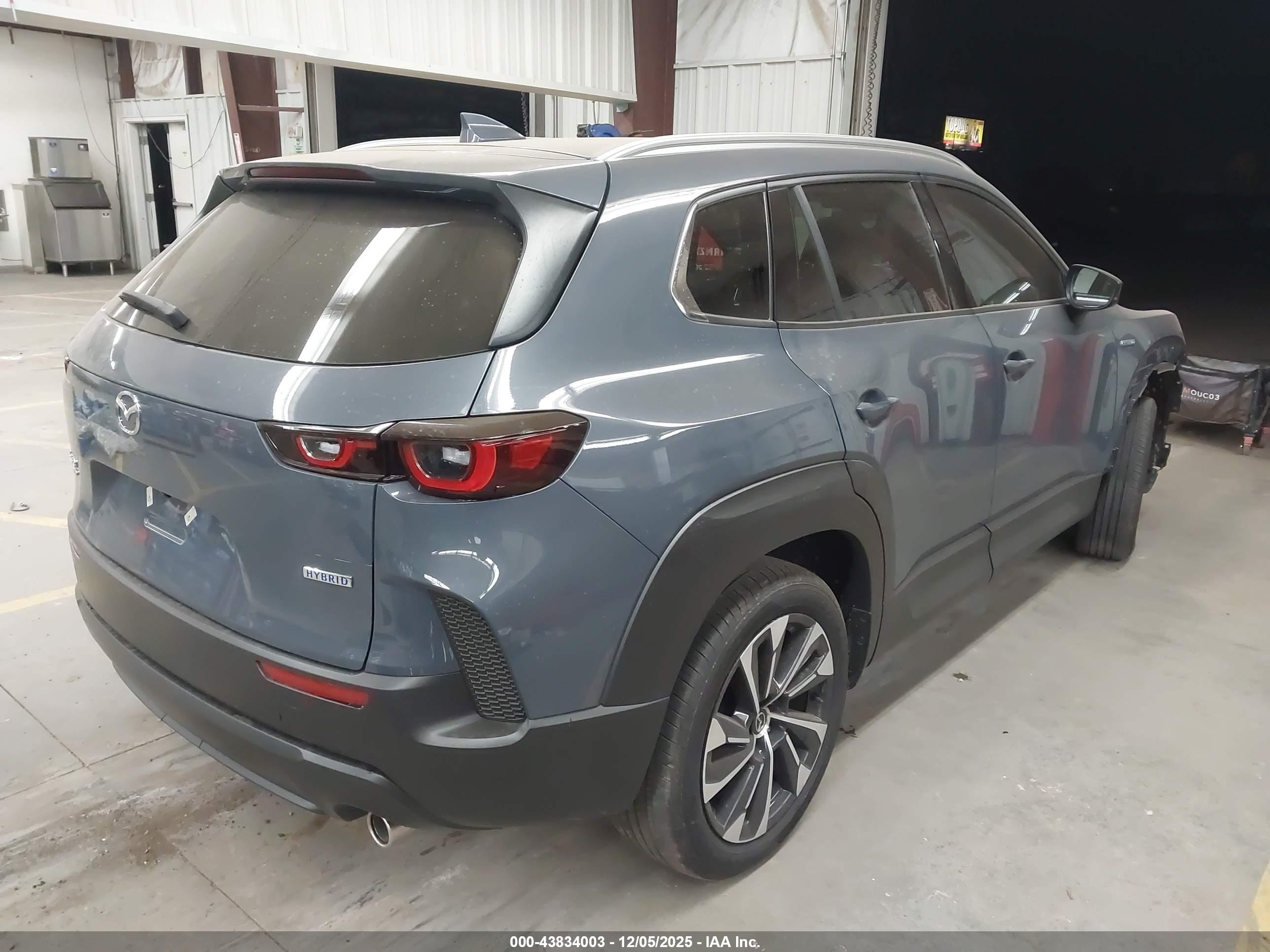 MAZDA CX-50 image 4