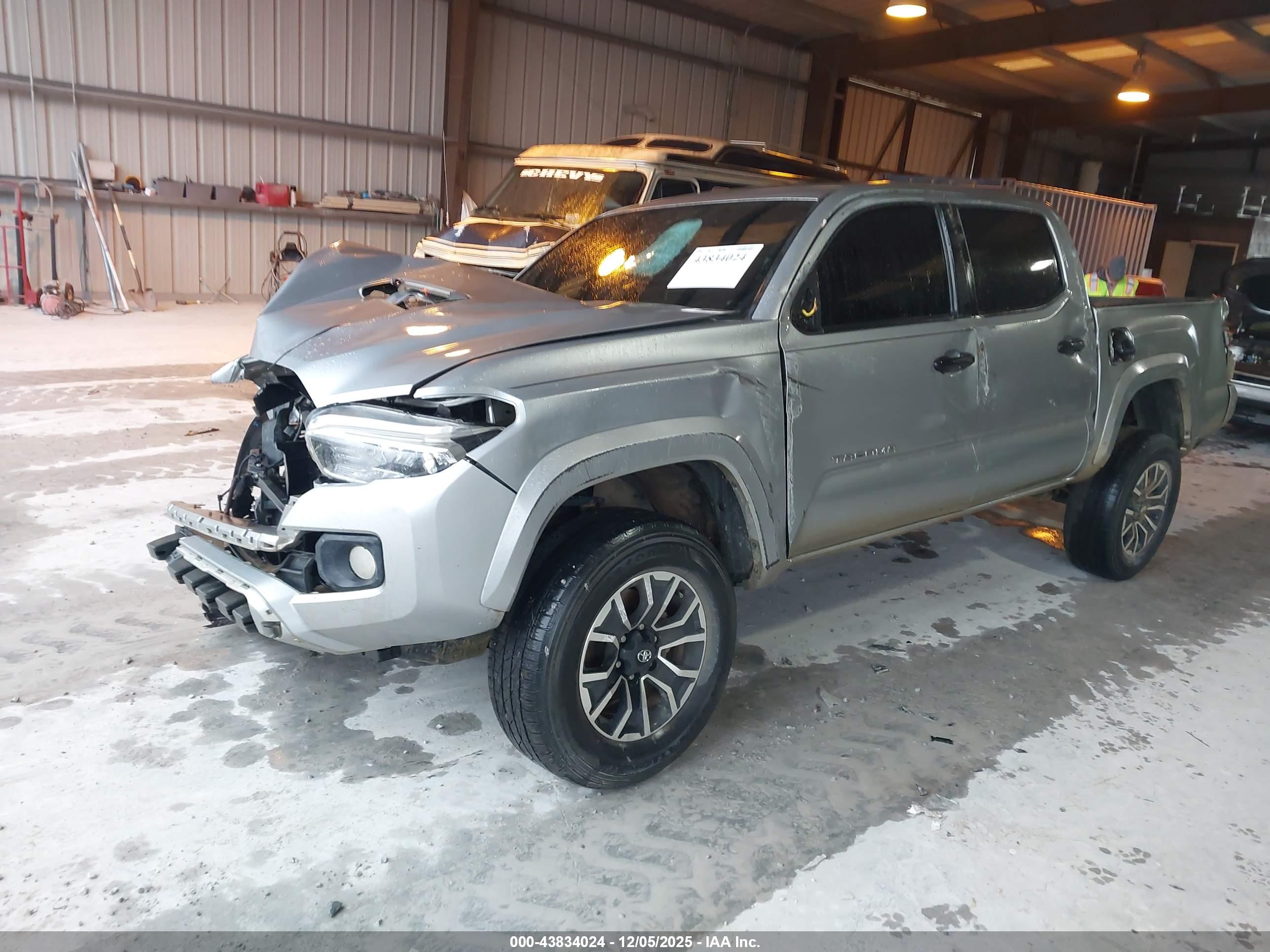 TOYOTA TACOMA image 2