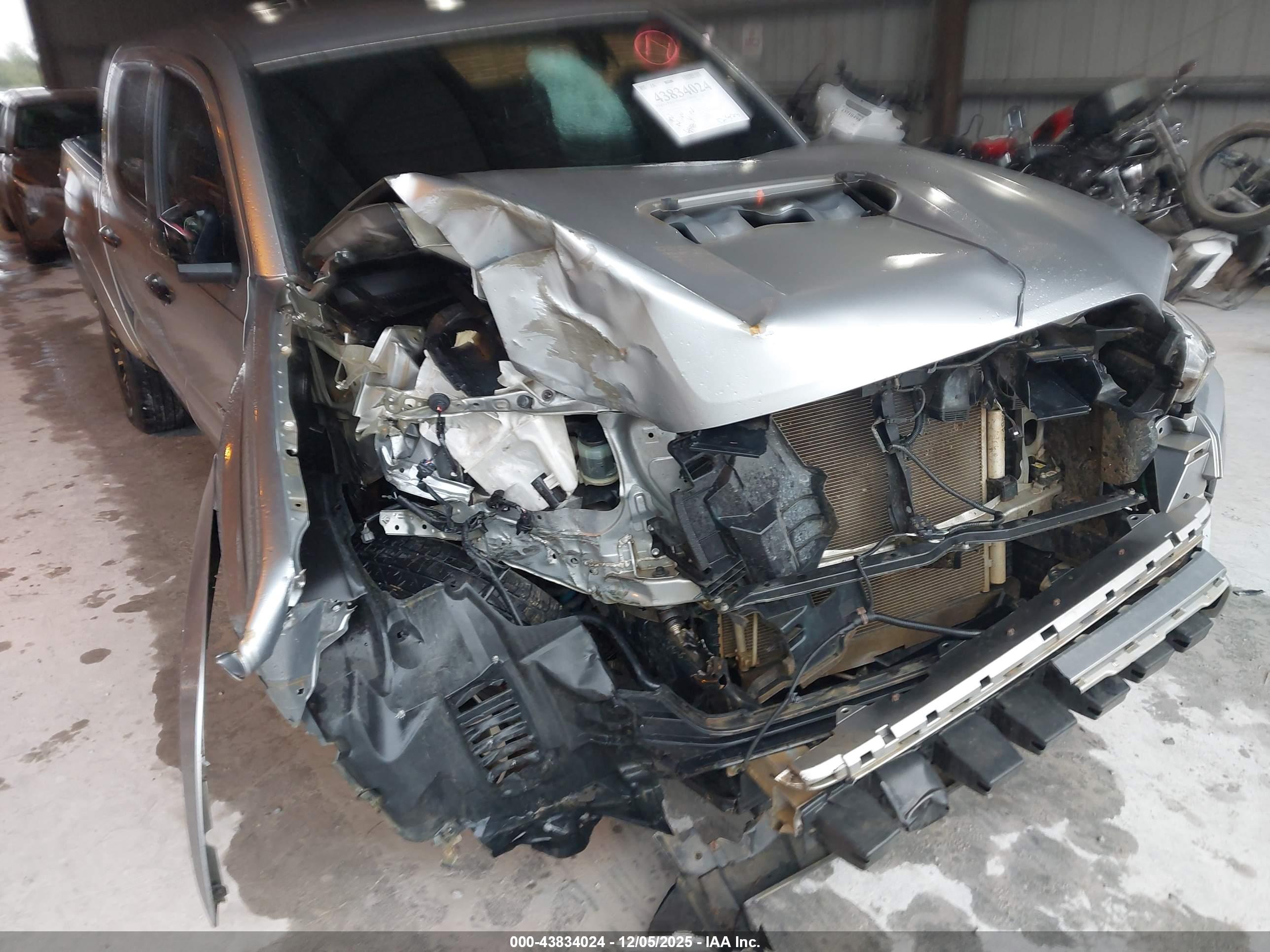 TOYOTA TACOMA image 6