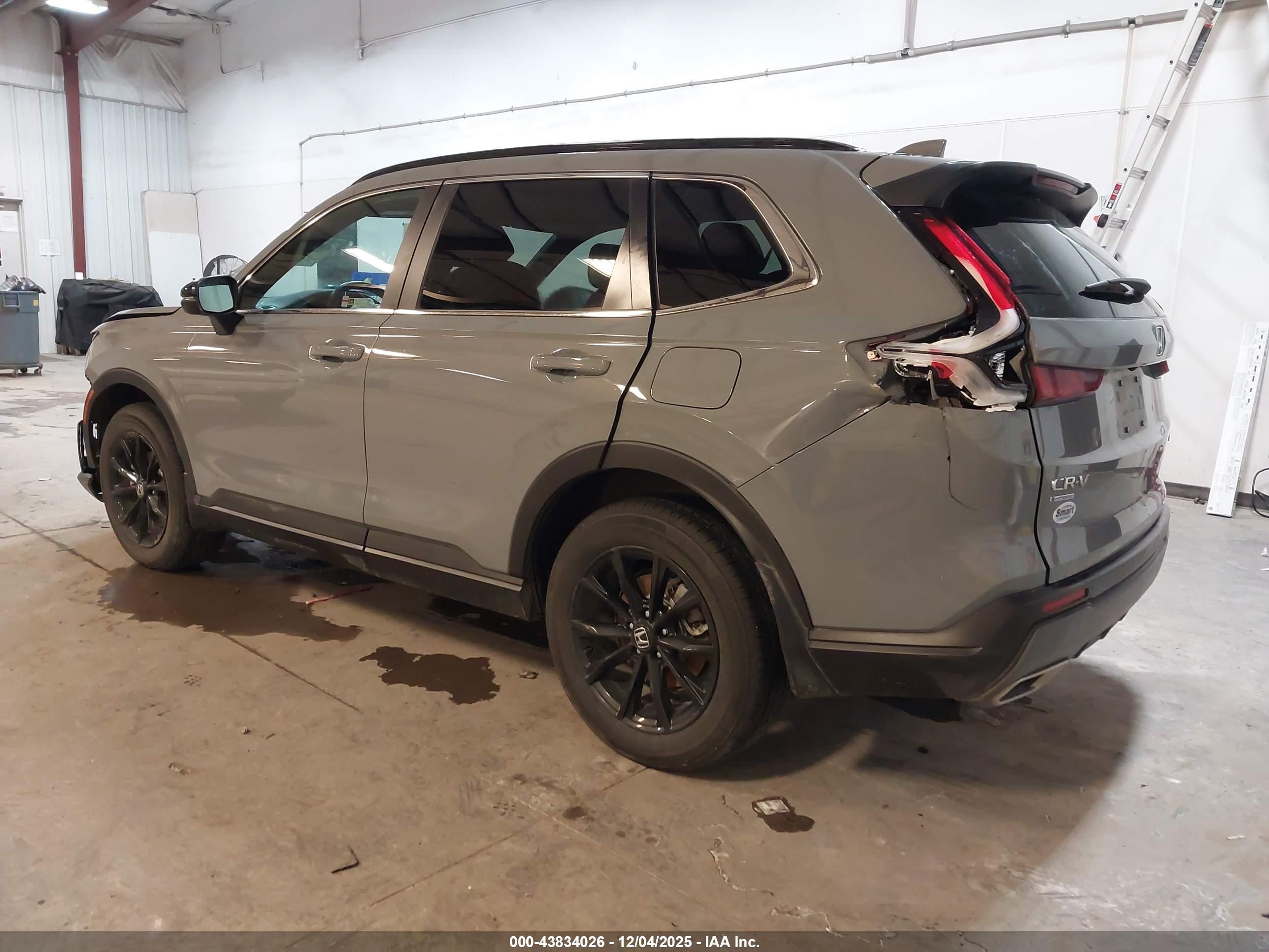 HONDA CR-V image 3