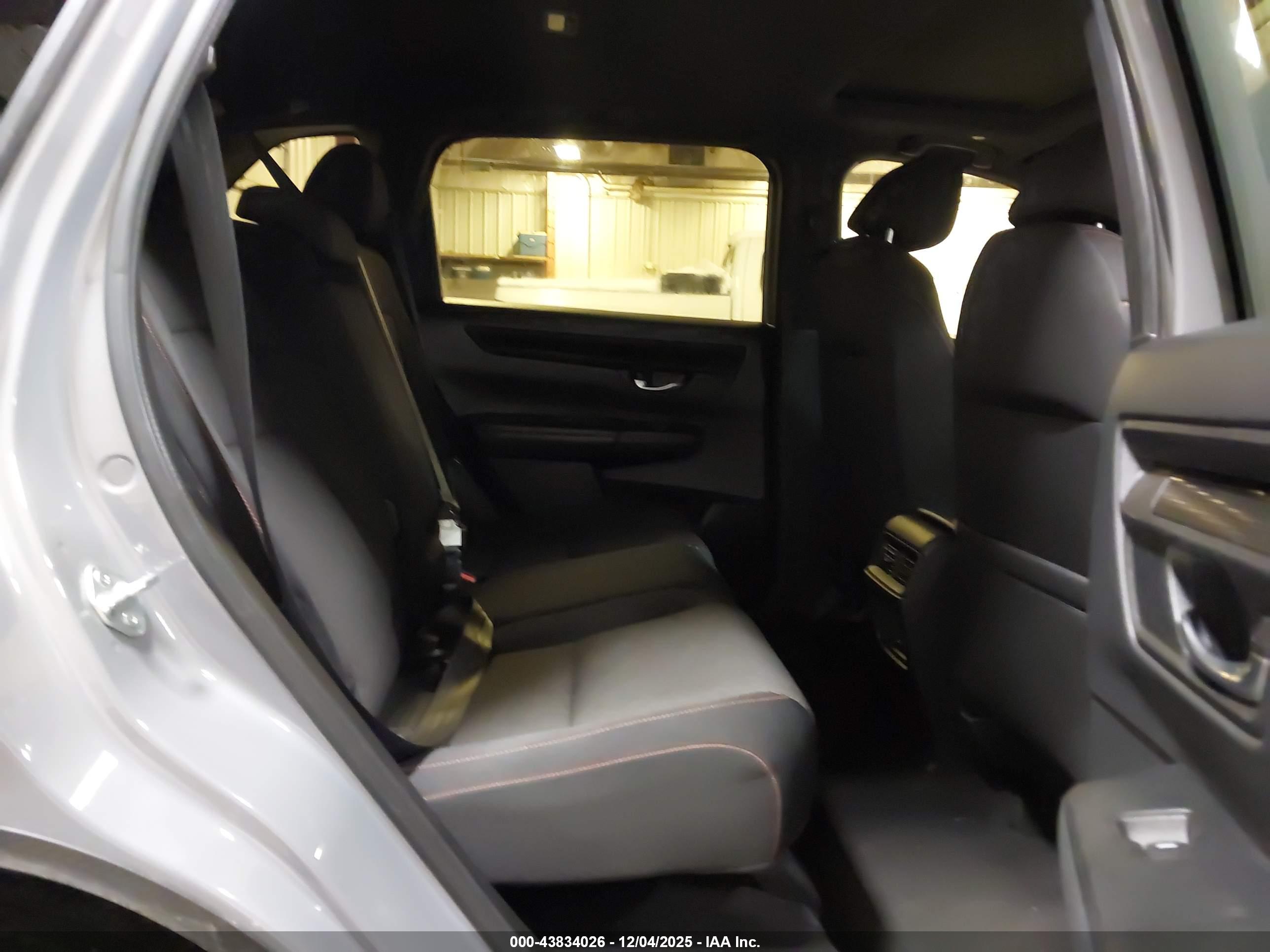 HONDA CR-V image 8