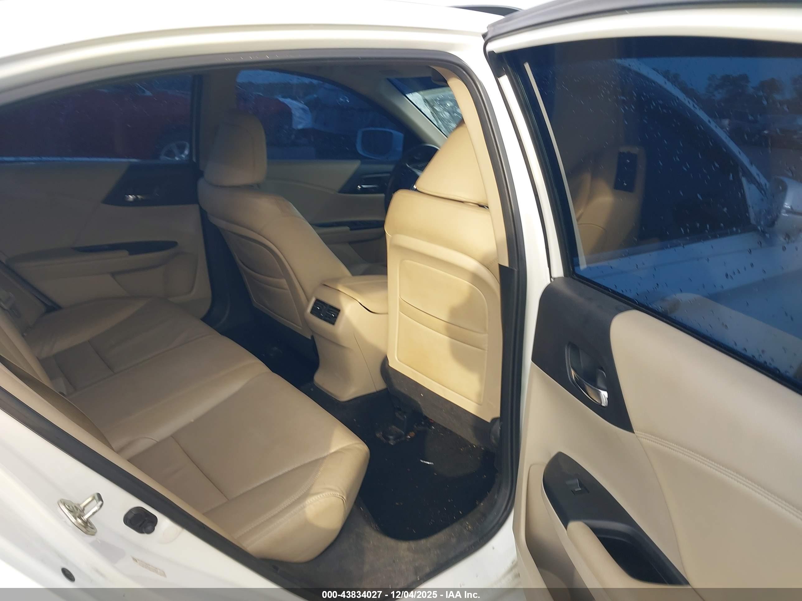 HONDA ACCORD image 8