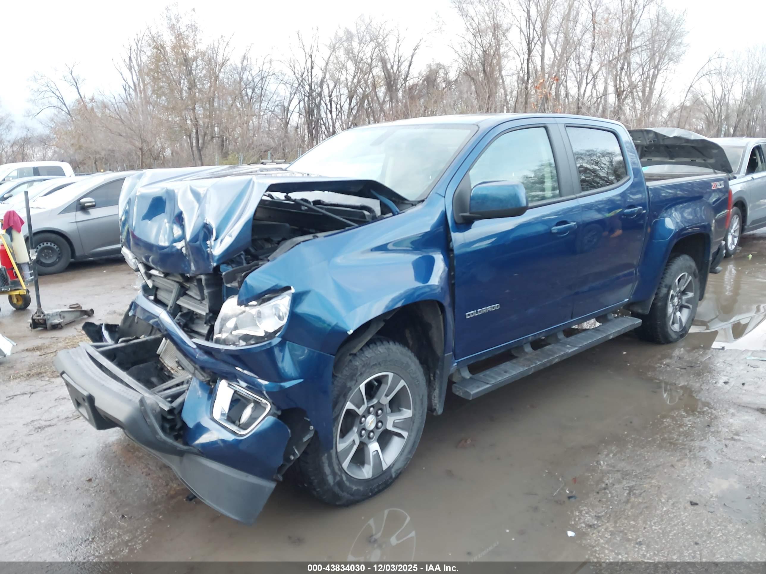 CHEVROLET COLORADO image 2