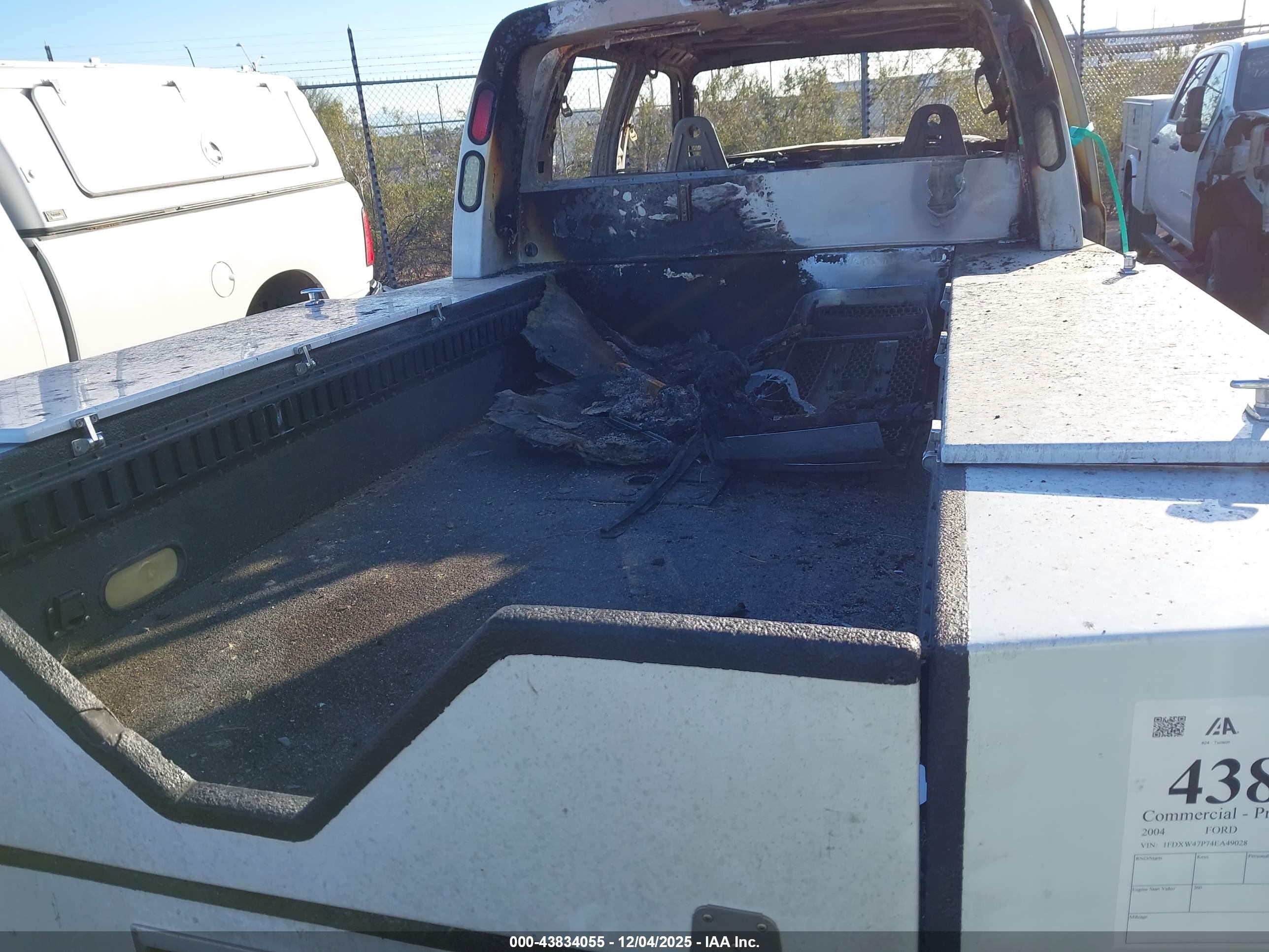 FORD F-450 image 8