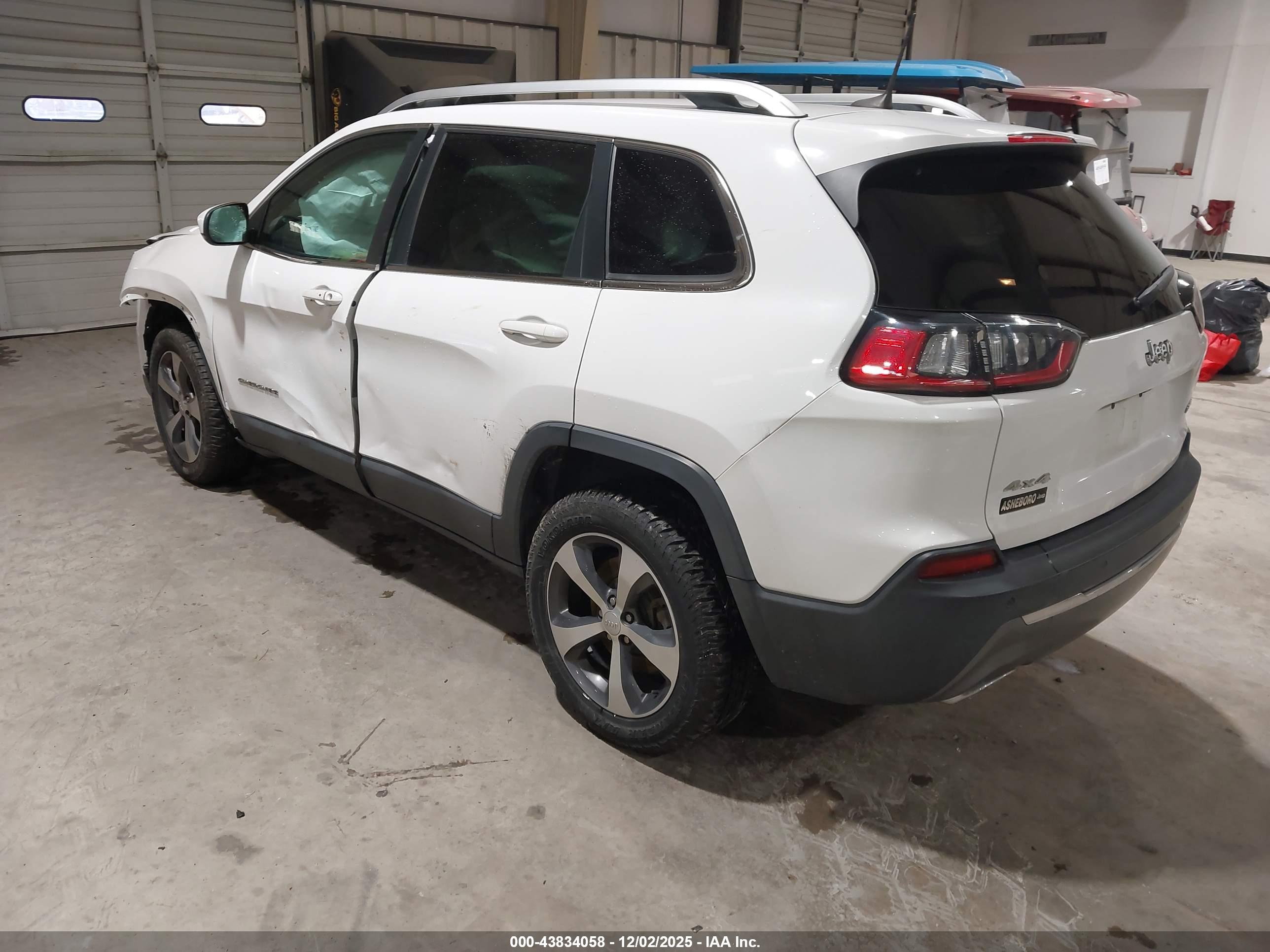 JEEP CHEROKEE image 3