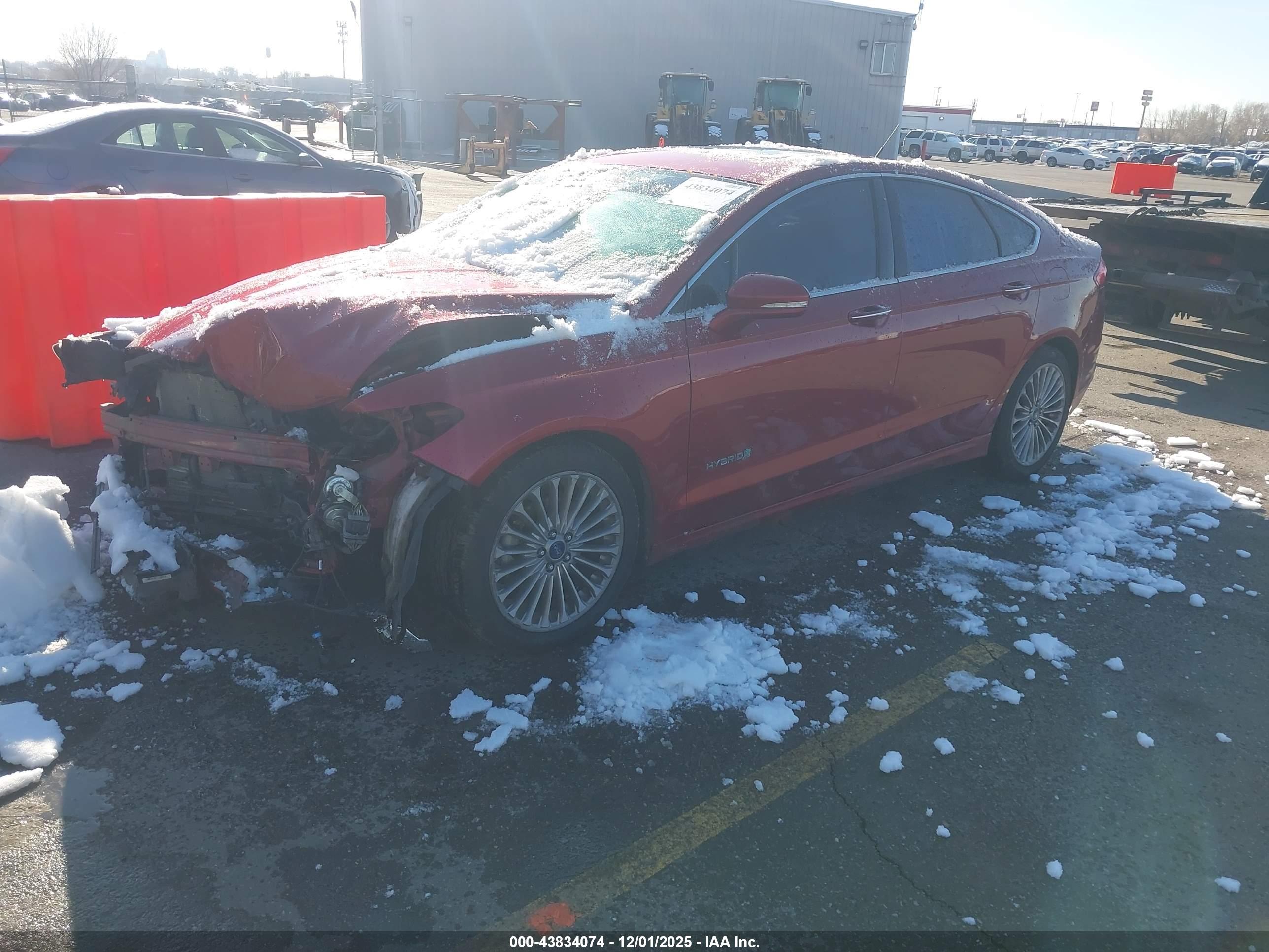 FORD FUSION image 2