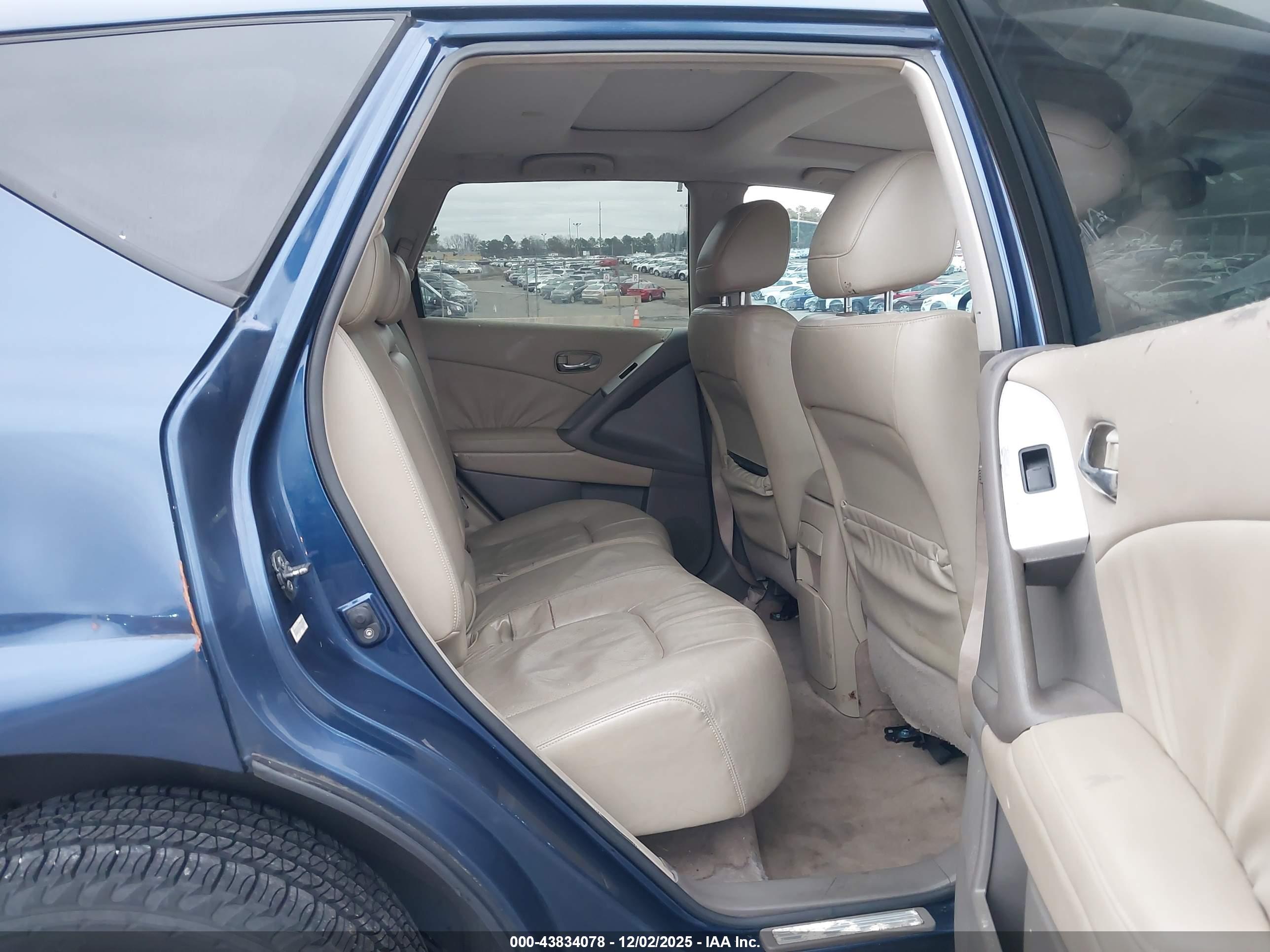 NISSAN MURANO image 8