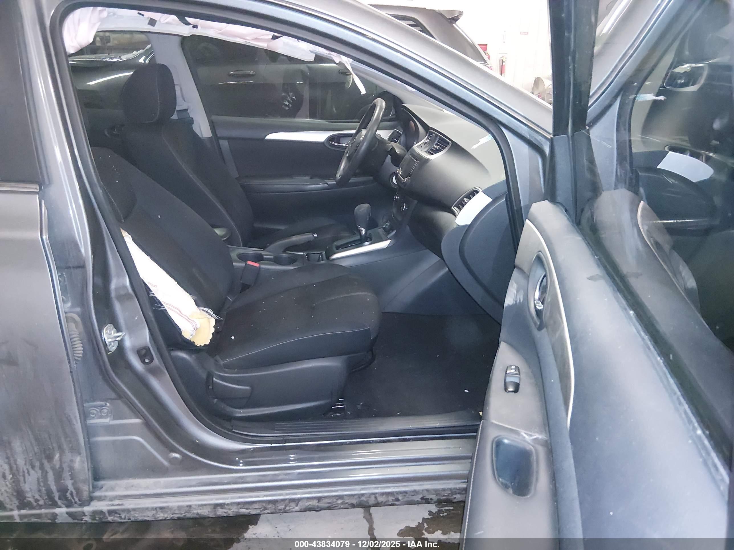 NISSAN SENTRA image 5