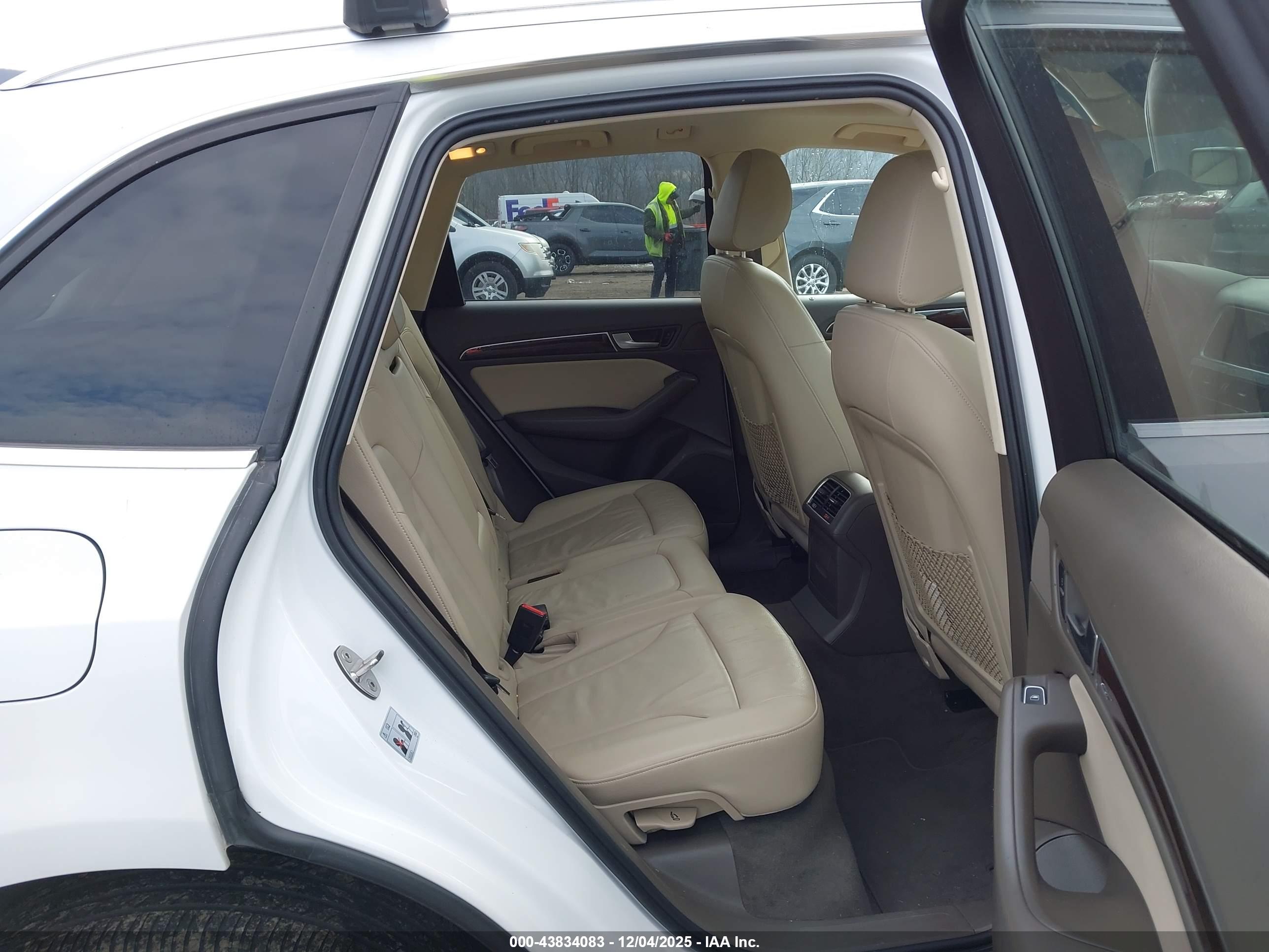 AUDI Q5 image 8