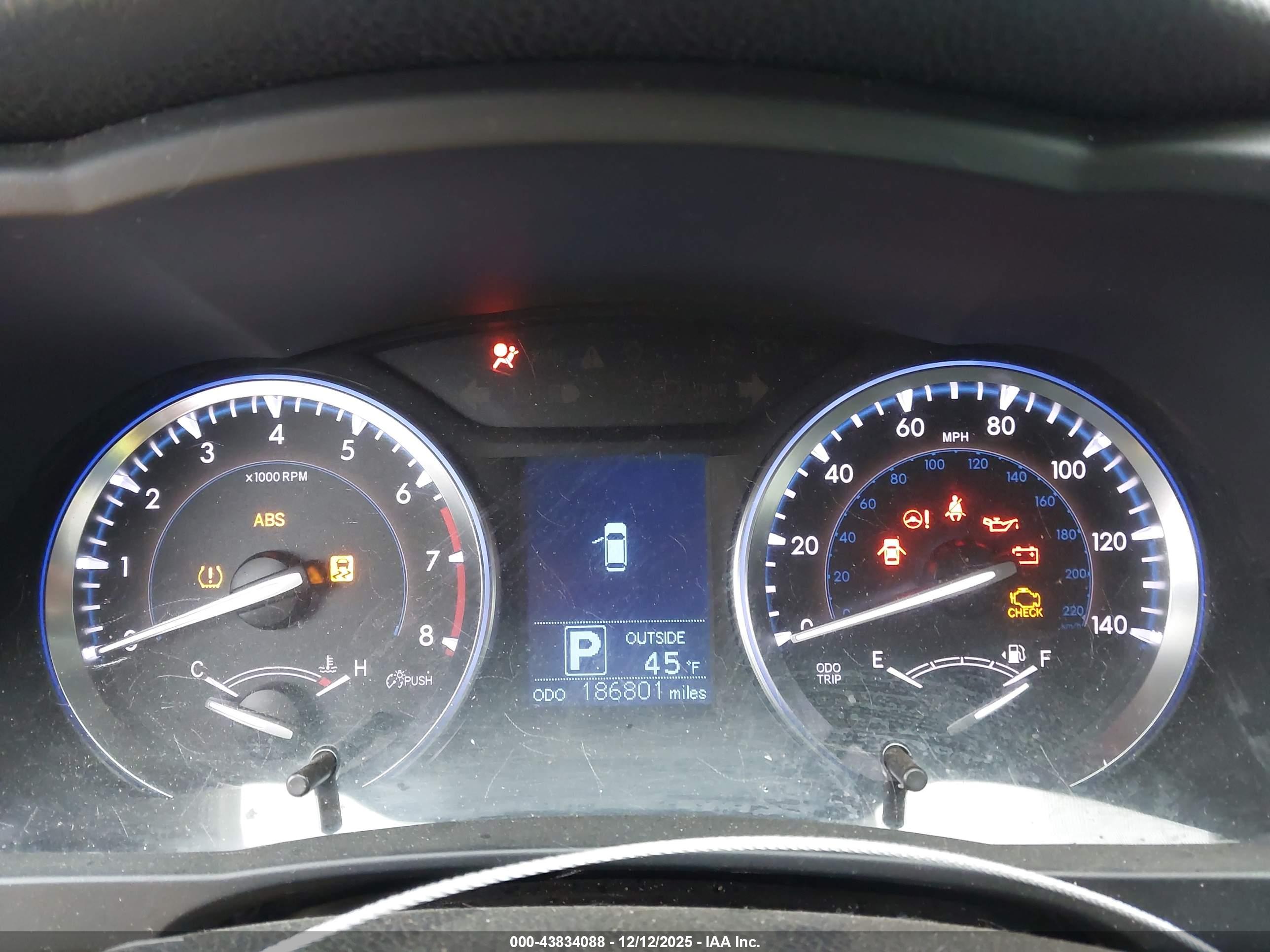 TOYOTA HIGHLANDER image 7