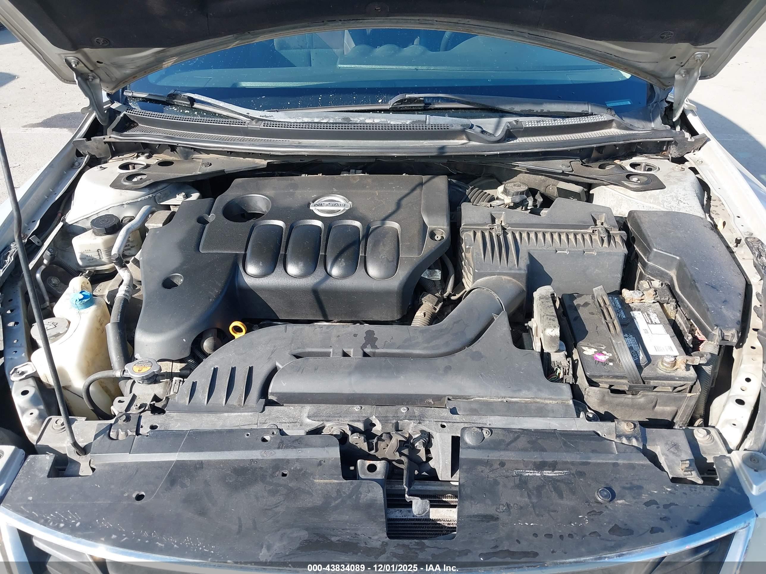 NISSAN ALTIMA image 10