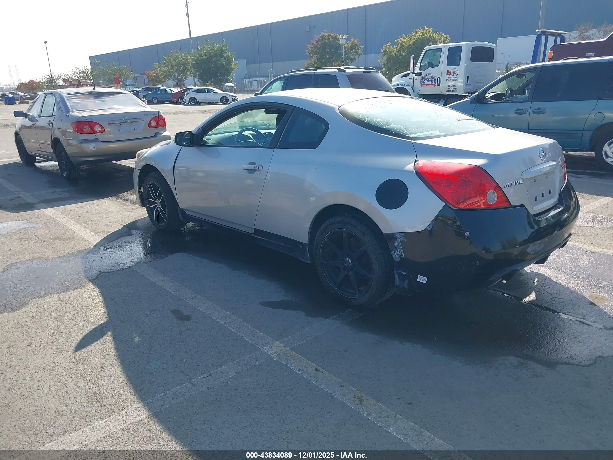 NISSAN ALTIMA image 3