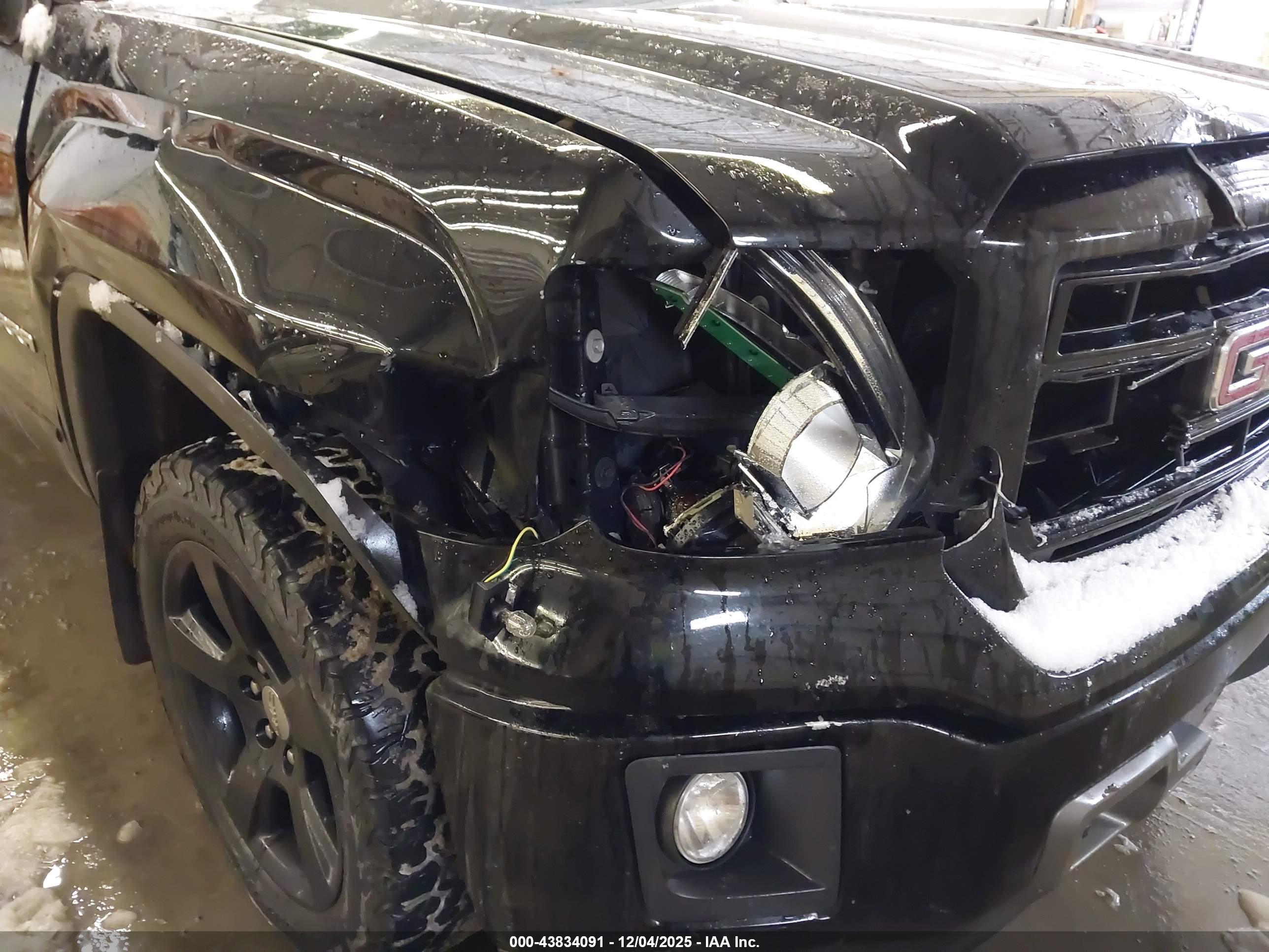 GMC SIERRA image 6