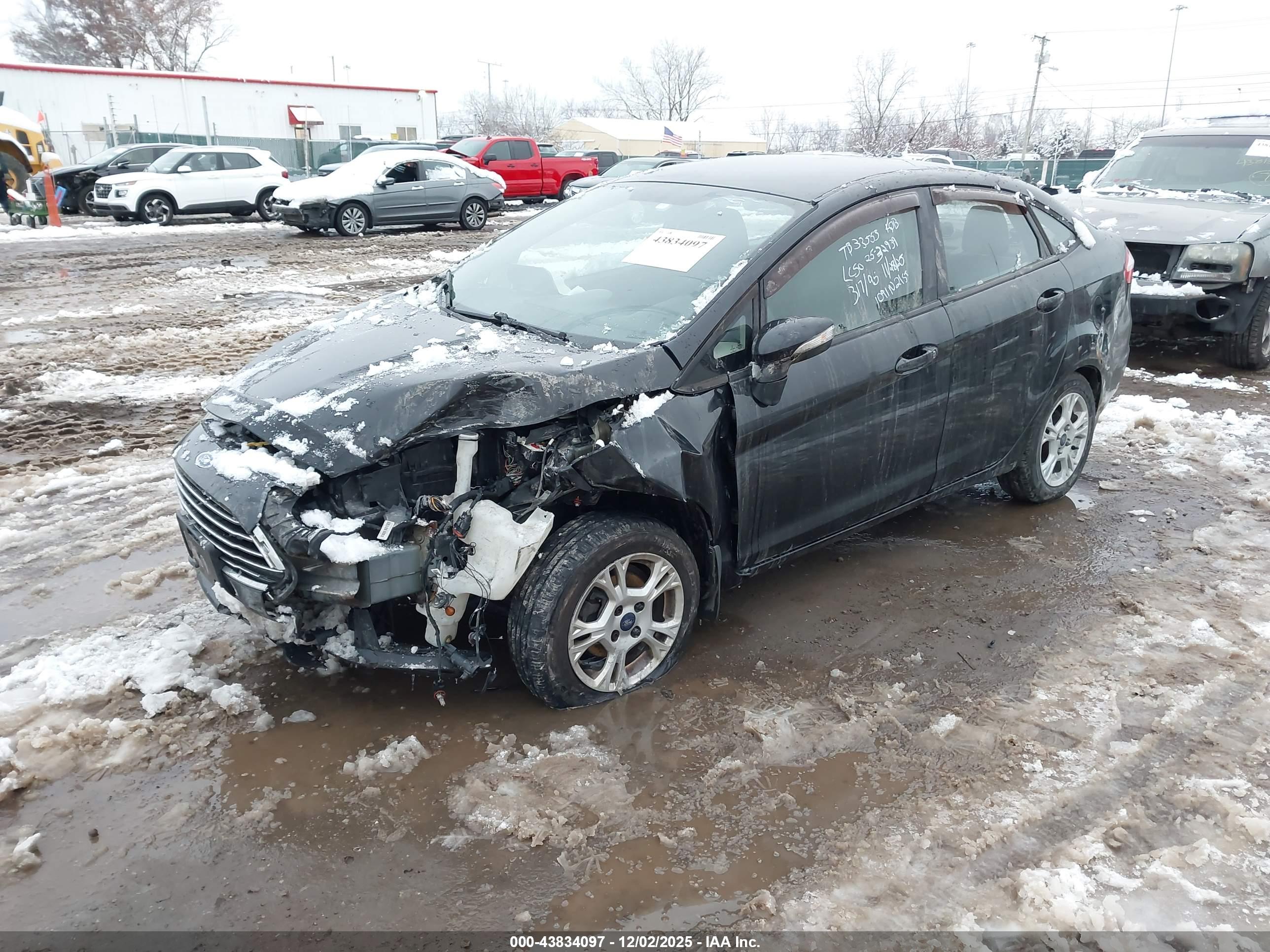 FORD FIESTA image 2